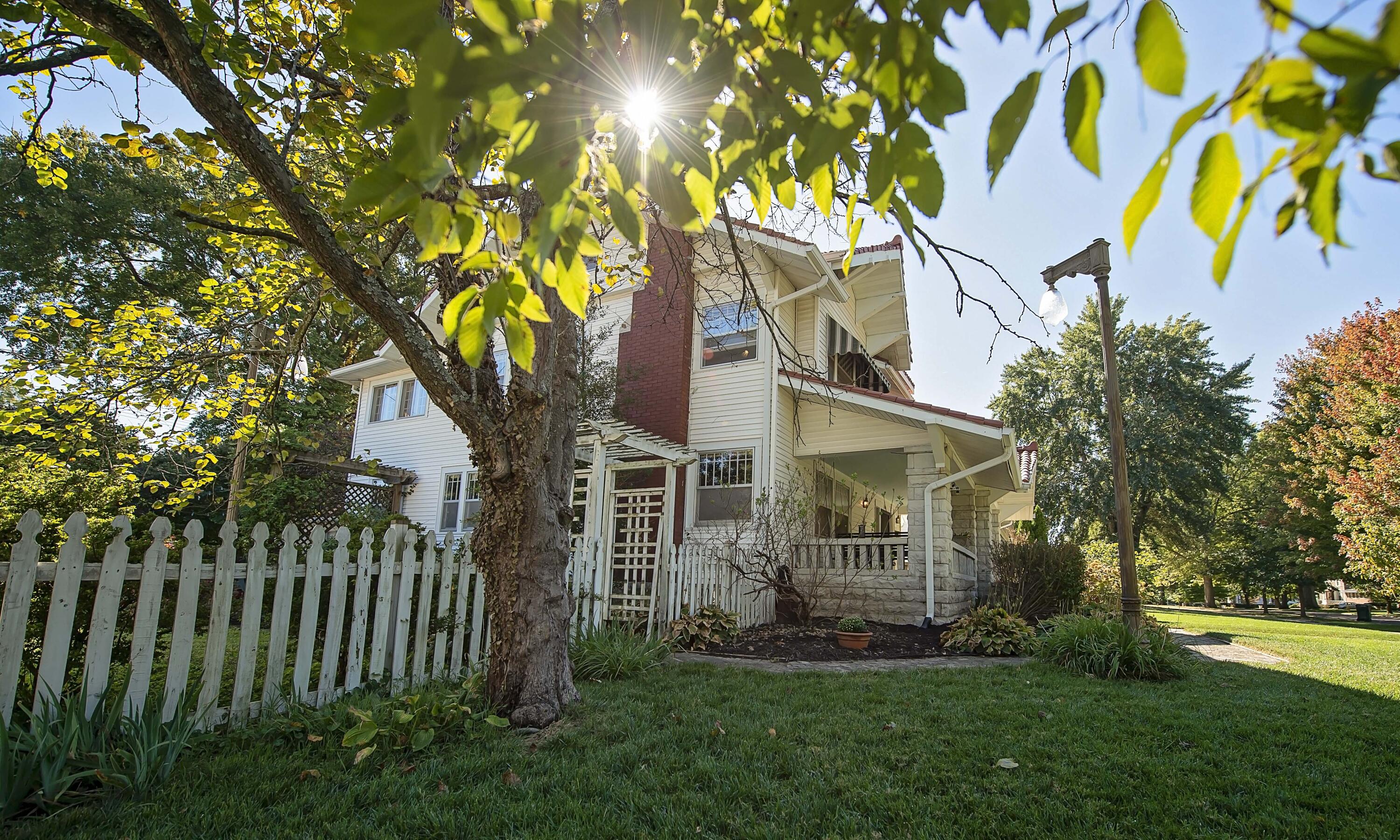 Hawthorn Place - Residential