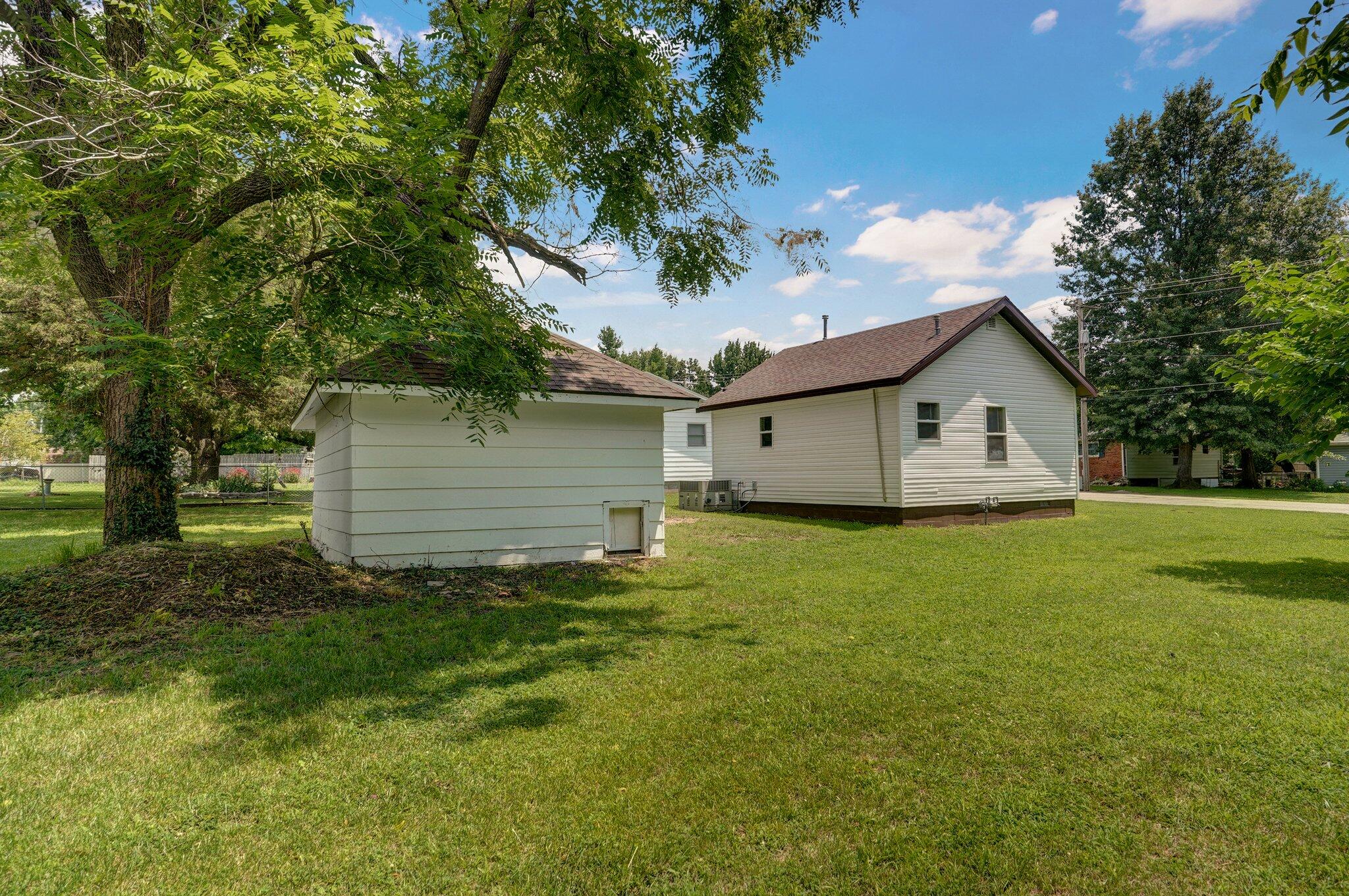 Lawrence-Not in List - Residential