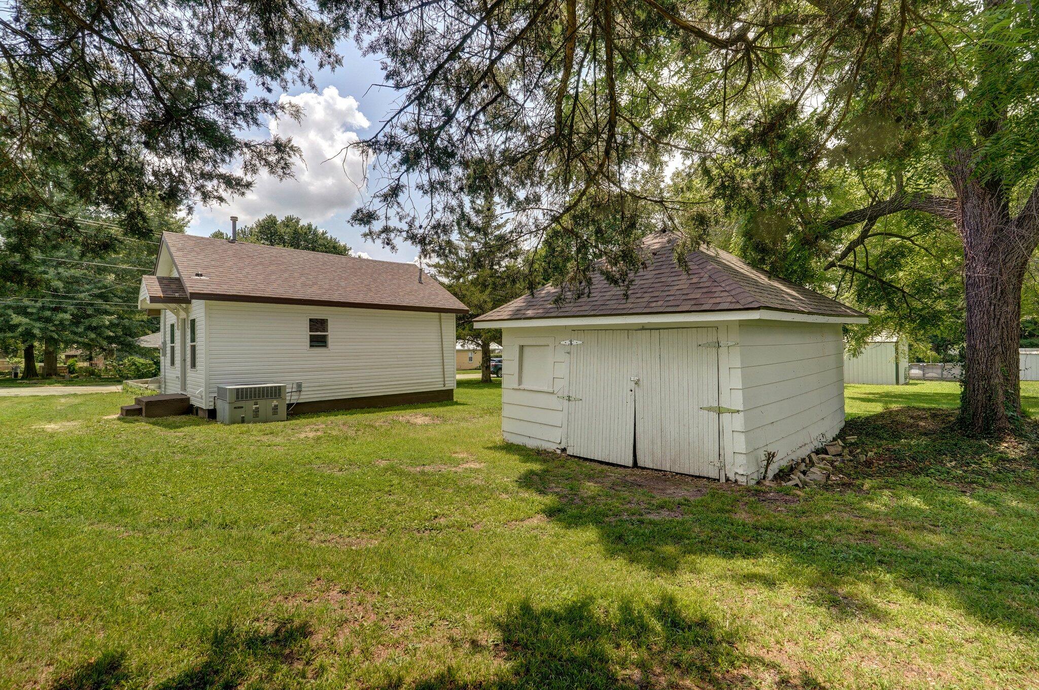 Lawrence-Not in List - Residential