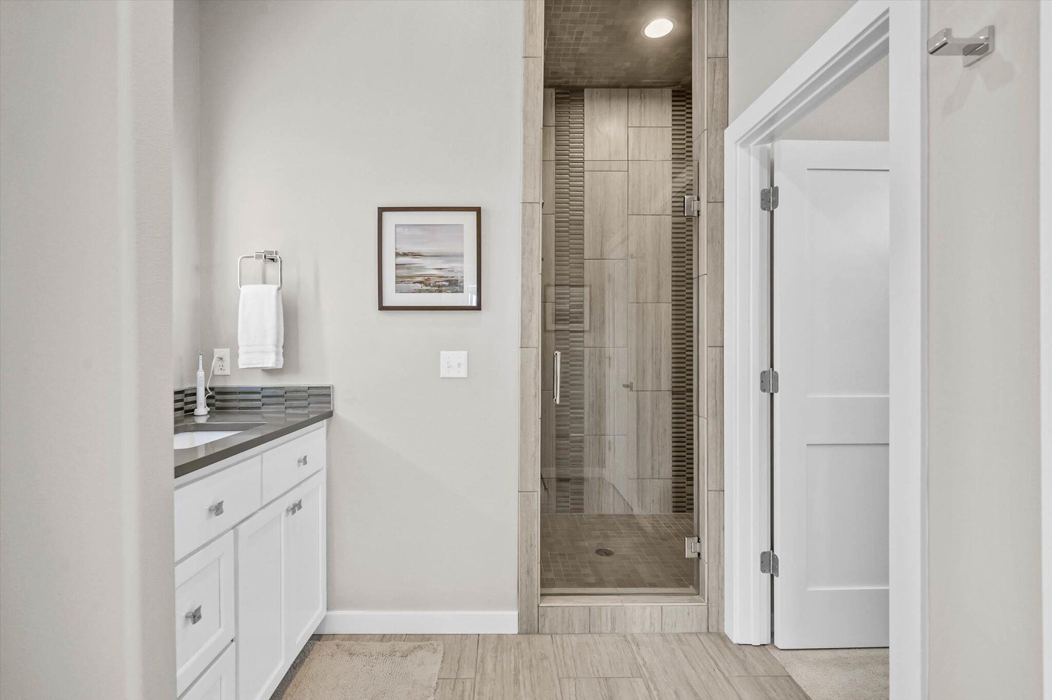 Lodges of Pinnacle Shores - Residential