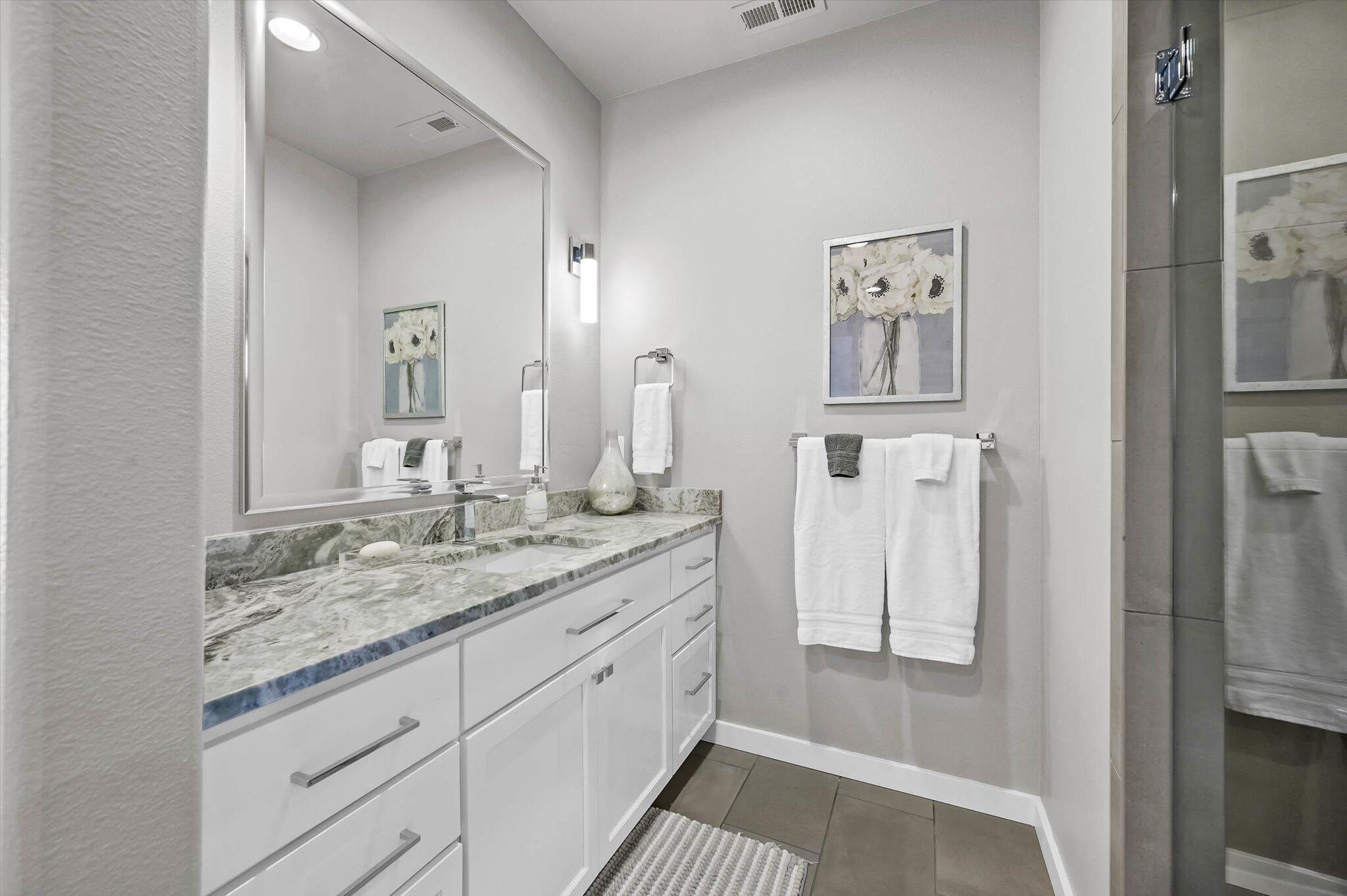 Lodges of Pinnacle Shores - Residential