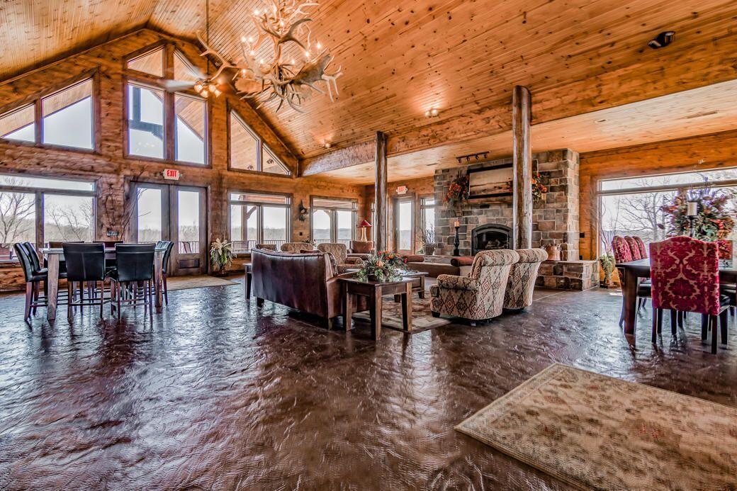 Lodges of Pinnacle Shores - Residential