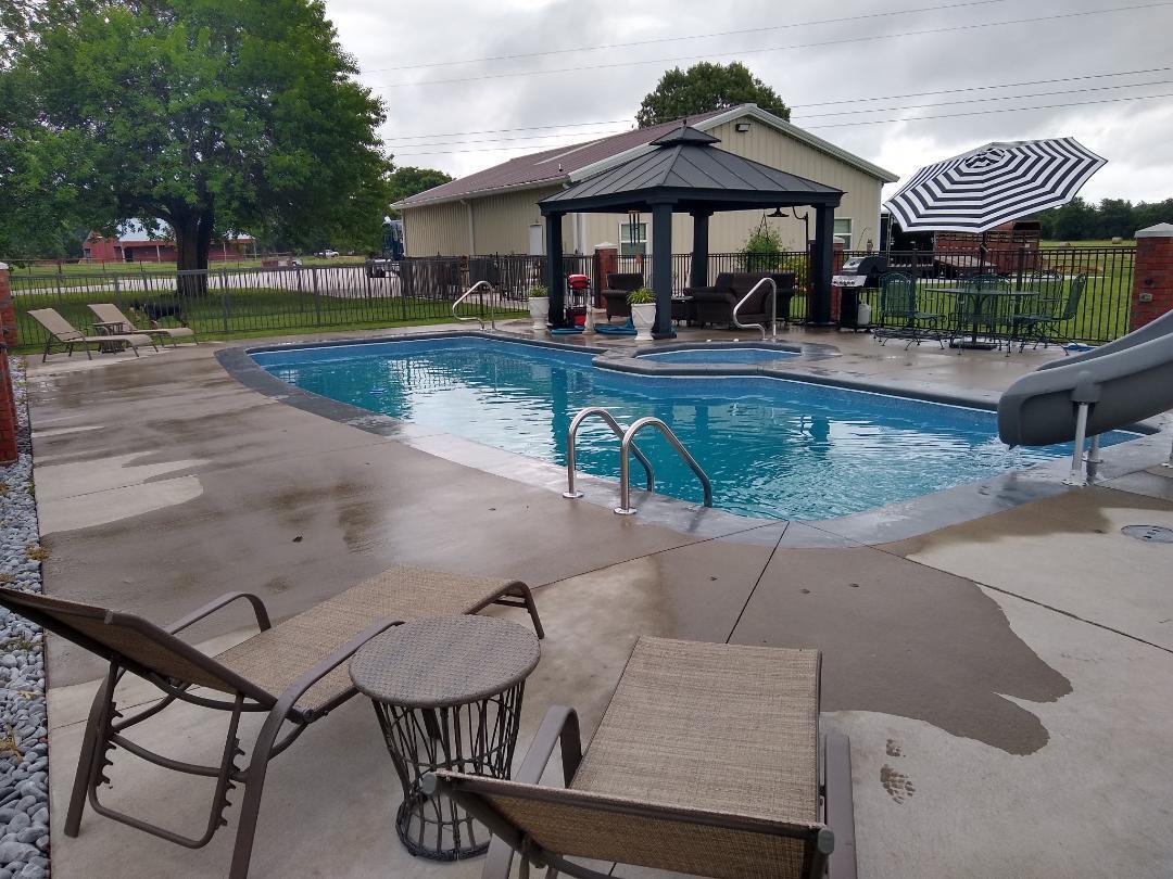 Rolling Meadows Est - Residential