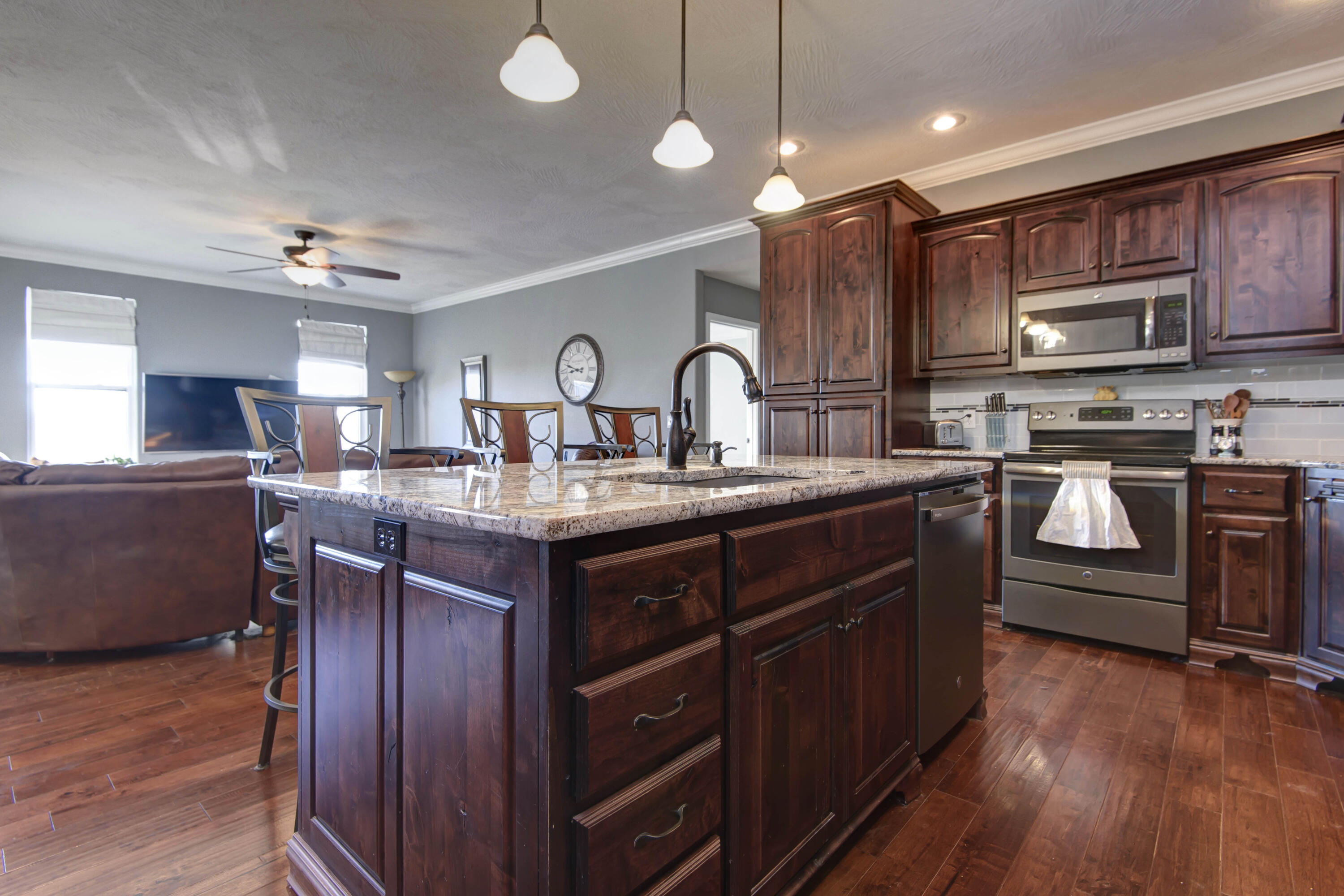 Rolling Meadows Est - Residential