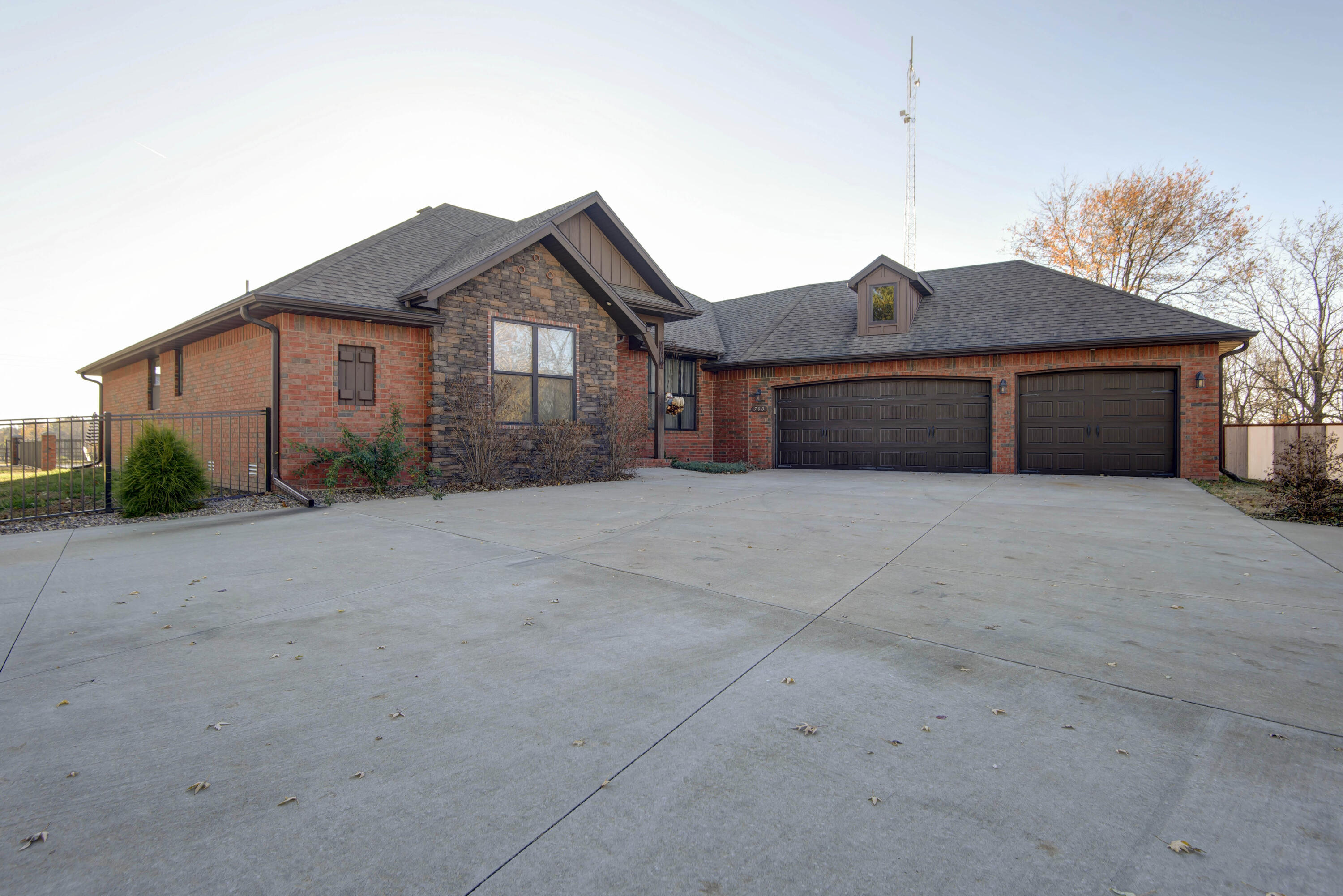 Rolling Meadows Est - Residential