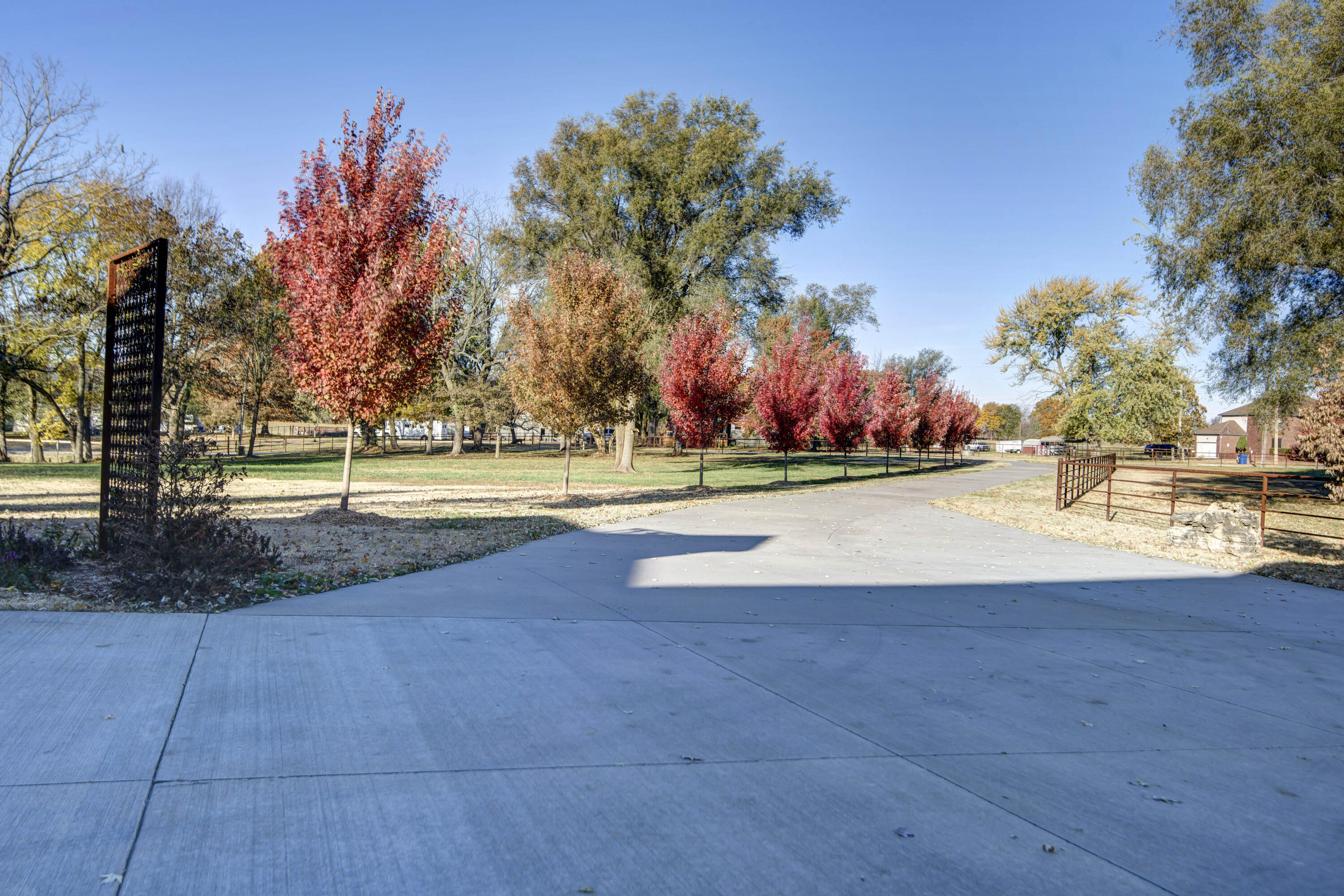 Rolling Meadows Est - Residential