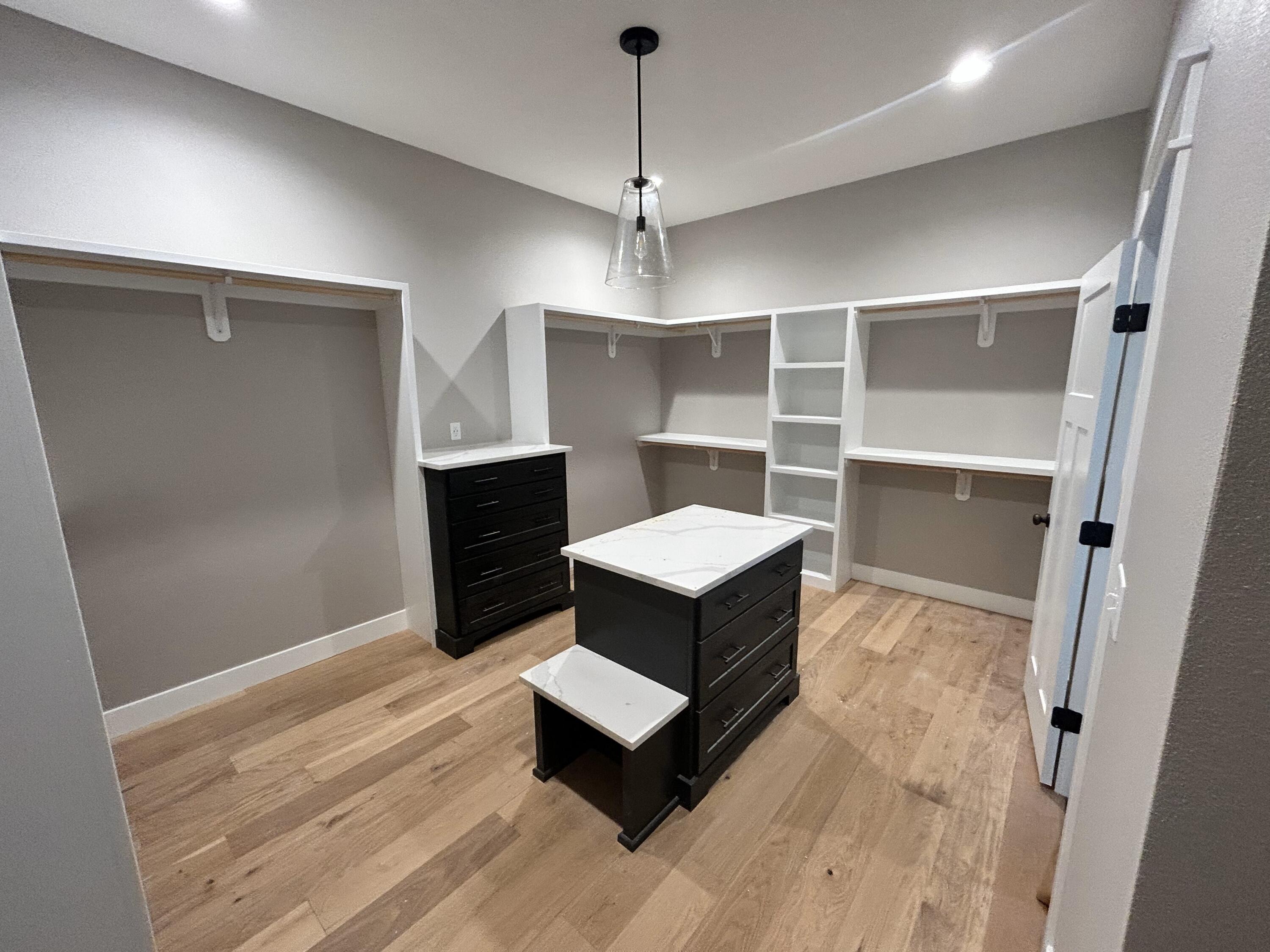 Dunrobin - Residential
