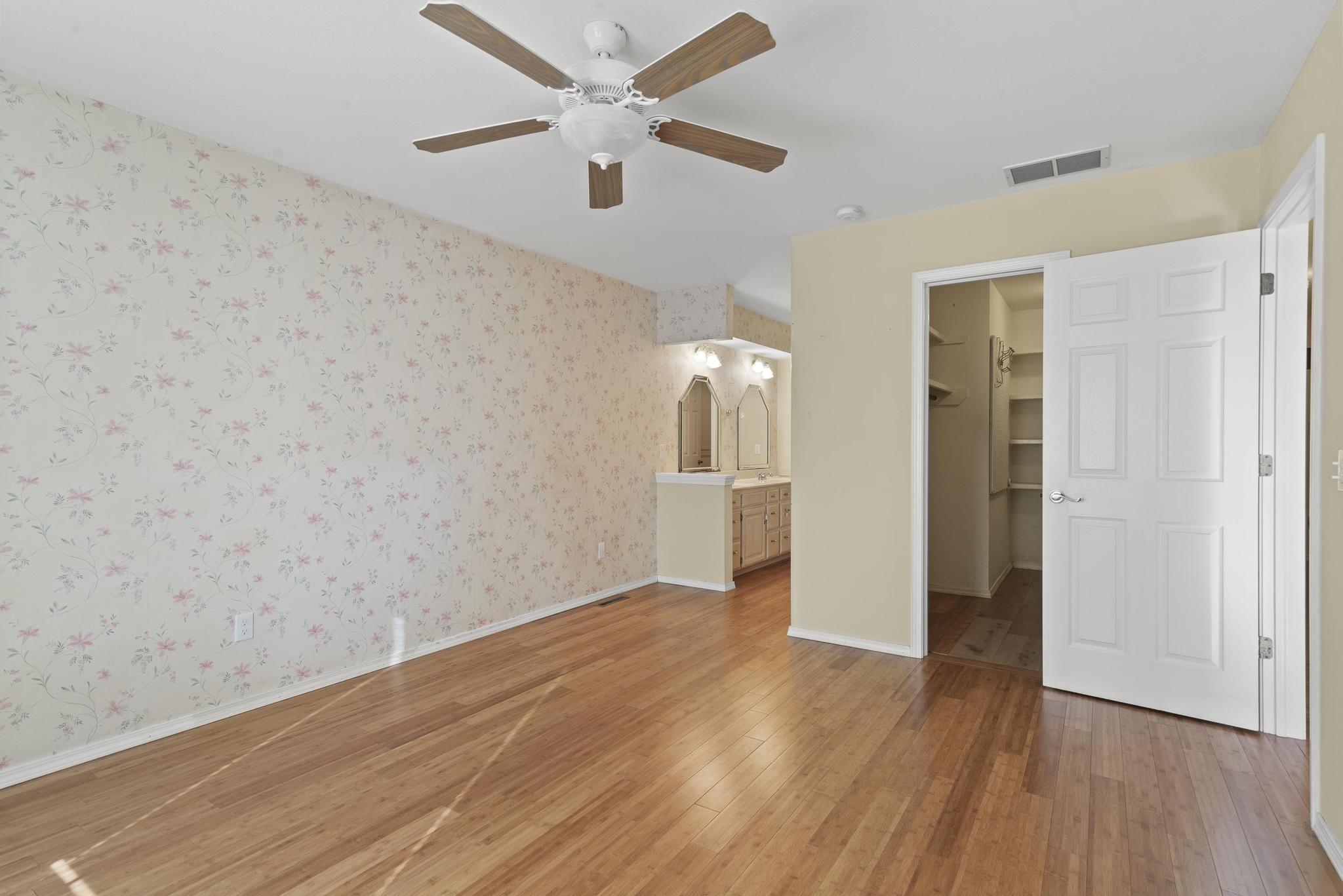 Holiday - Residential