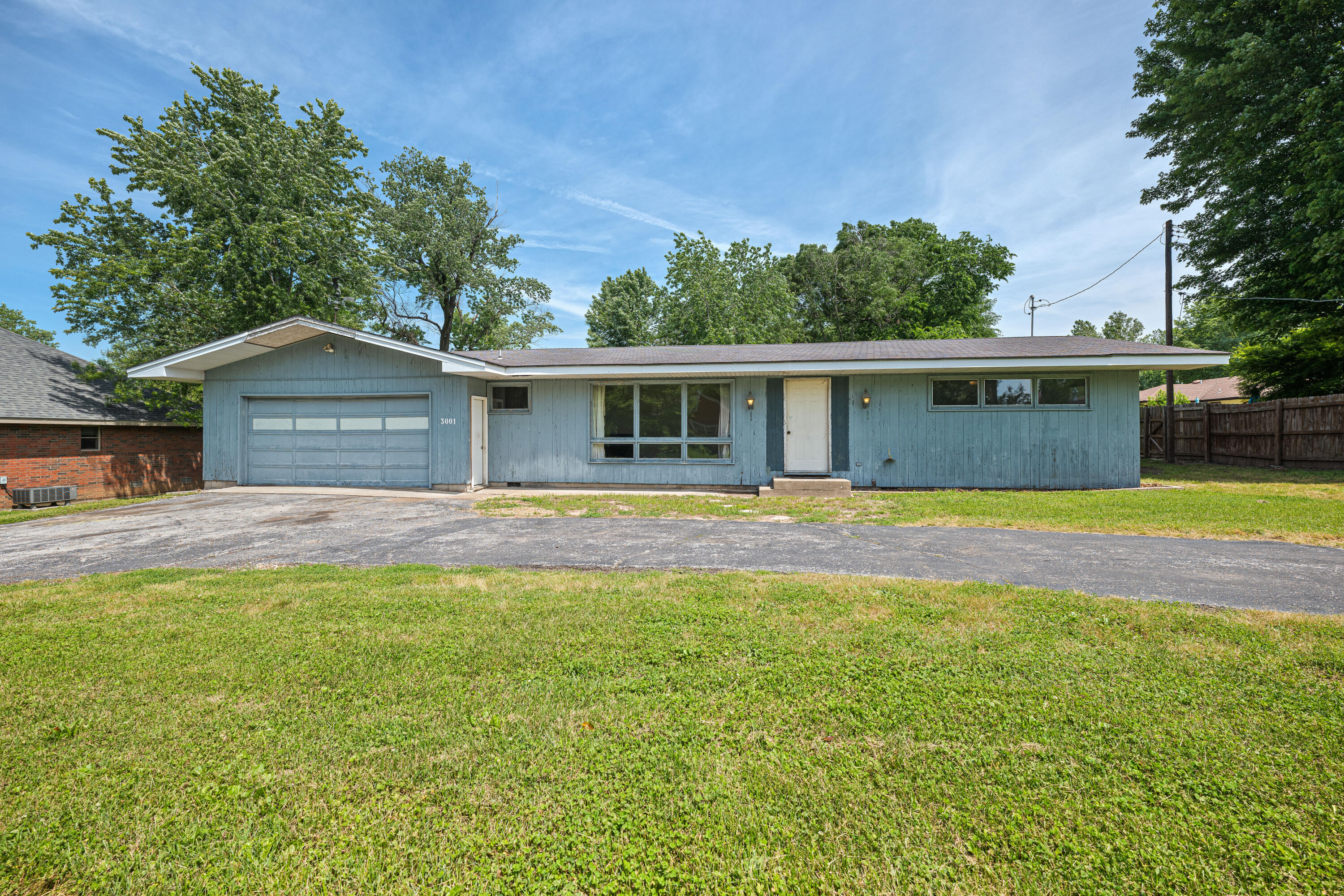 Pettit Ct - Residential