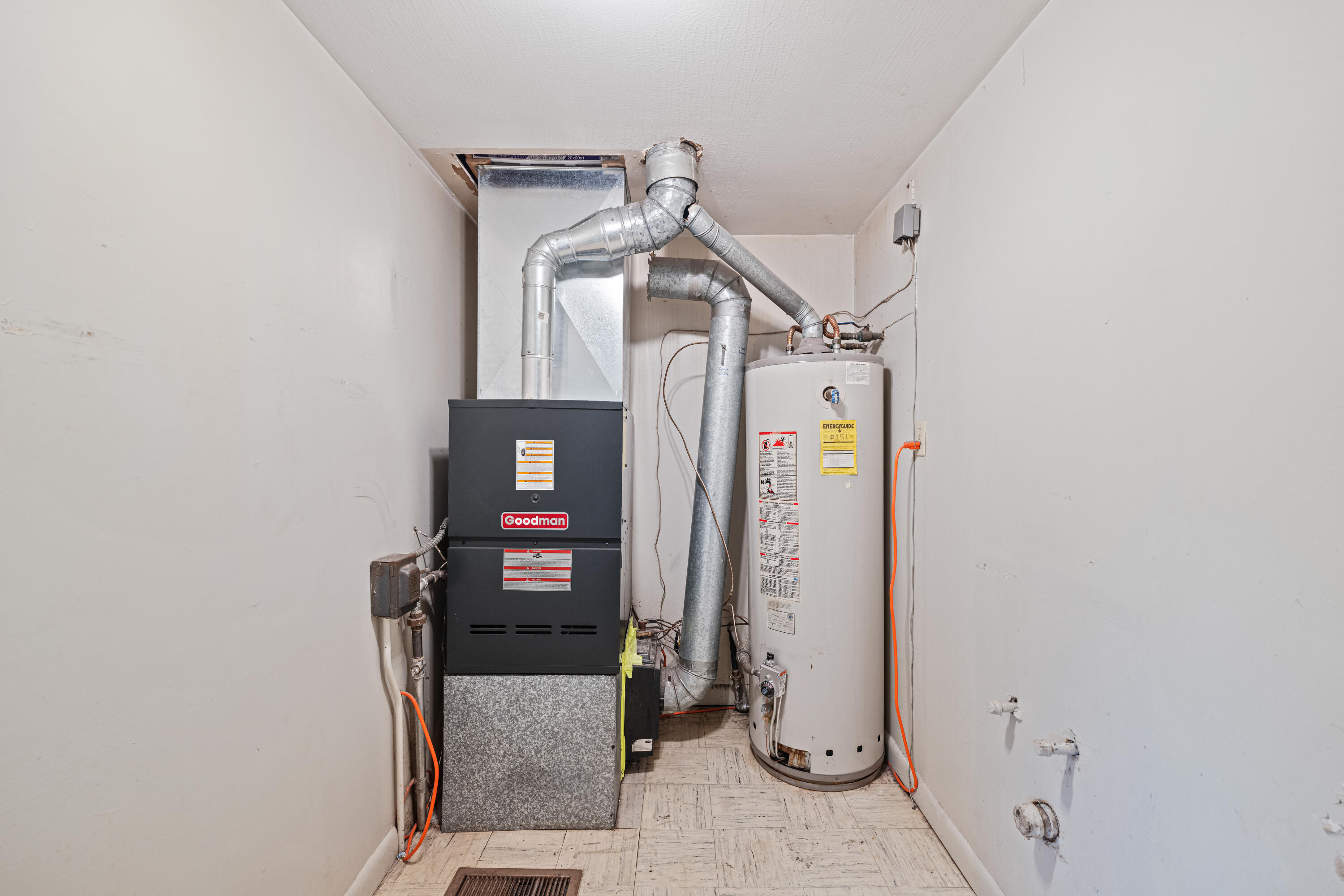 Pettit Ct - Residential