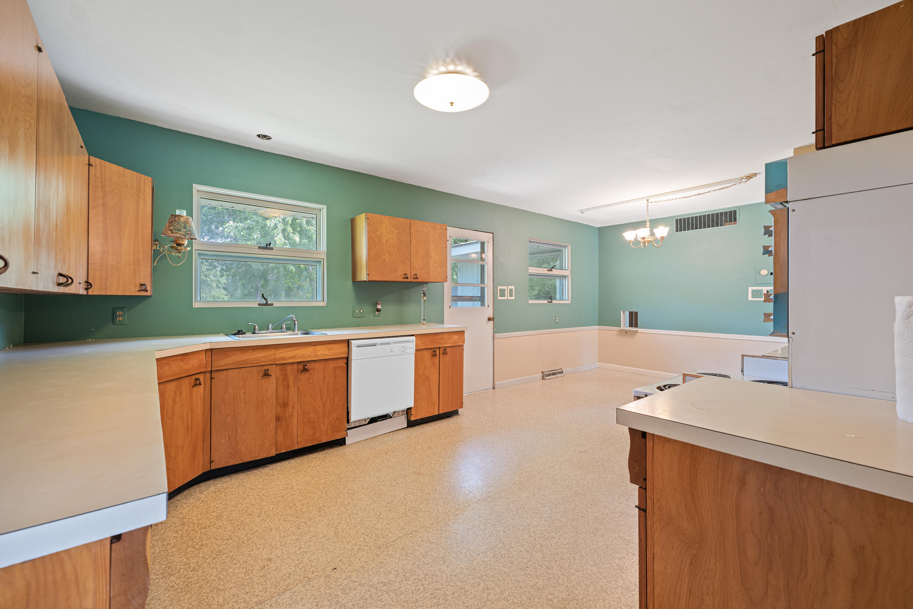 Pettit Ct - Residential