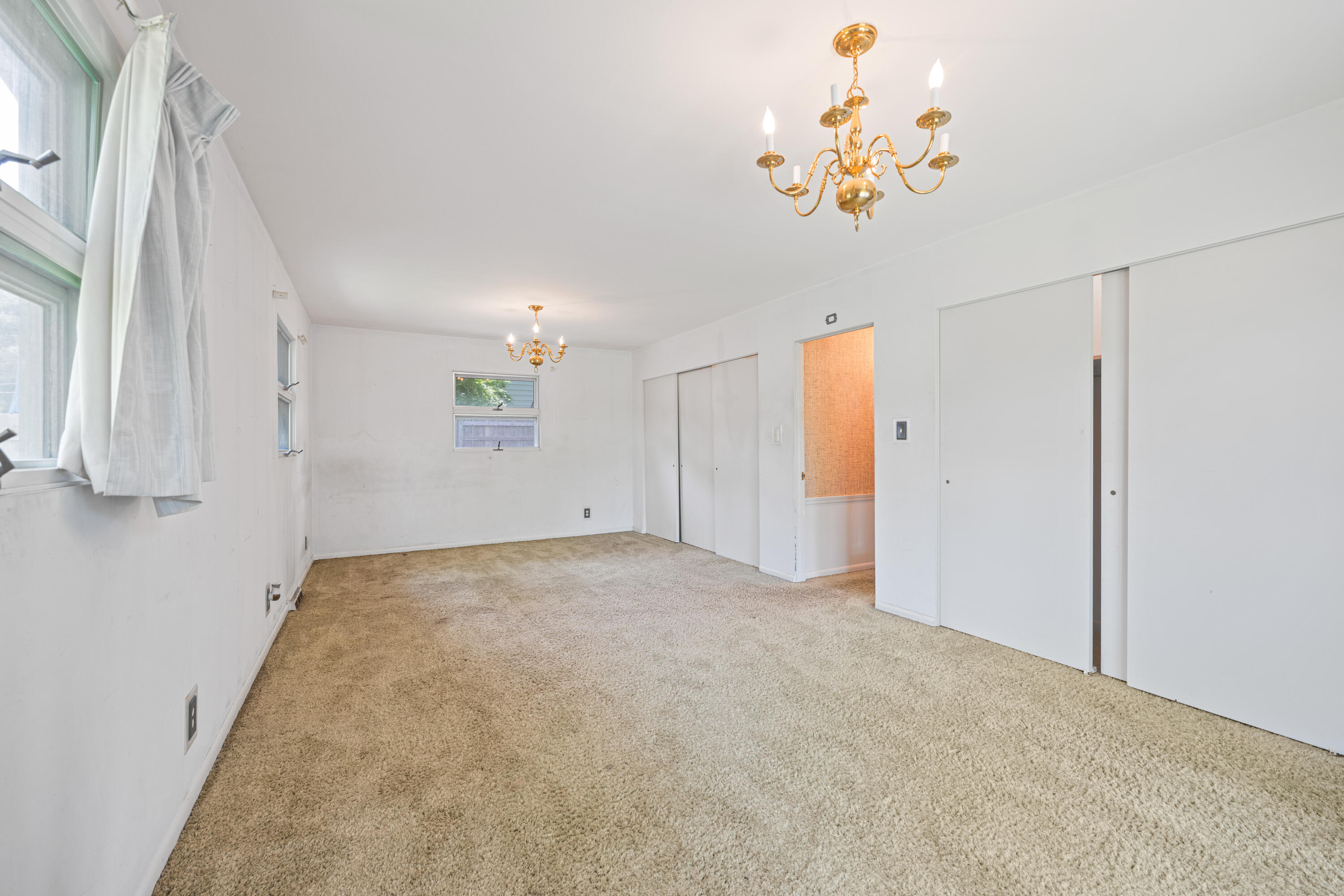 Pettit Ct - Residential