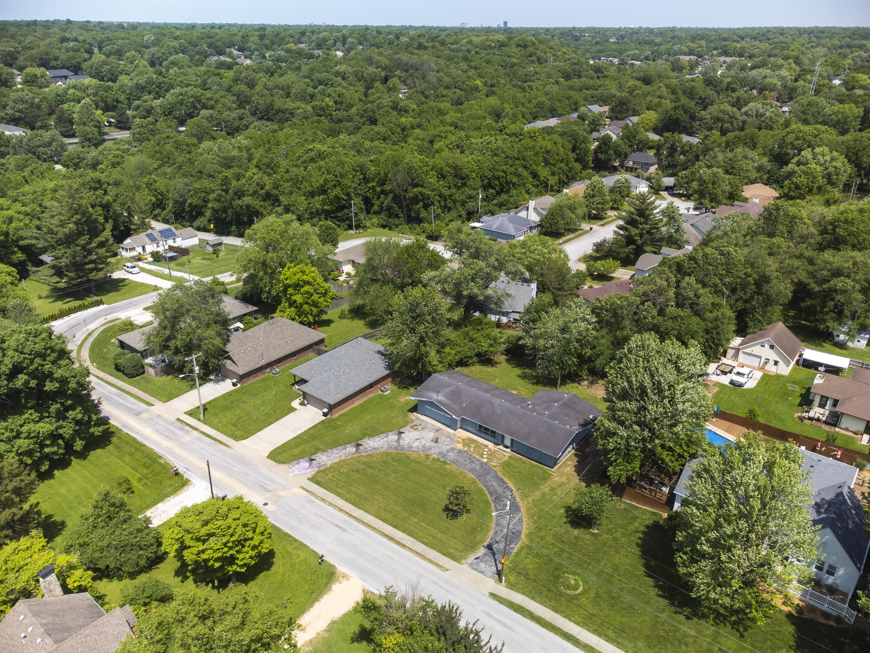 Pettit Ct - Residential