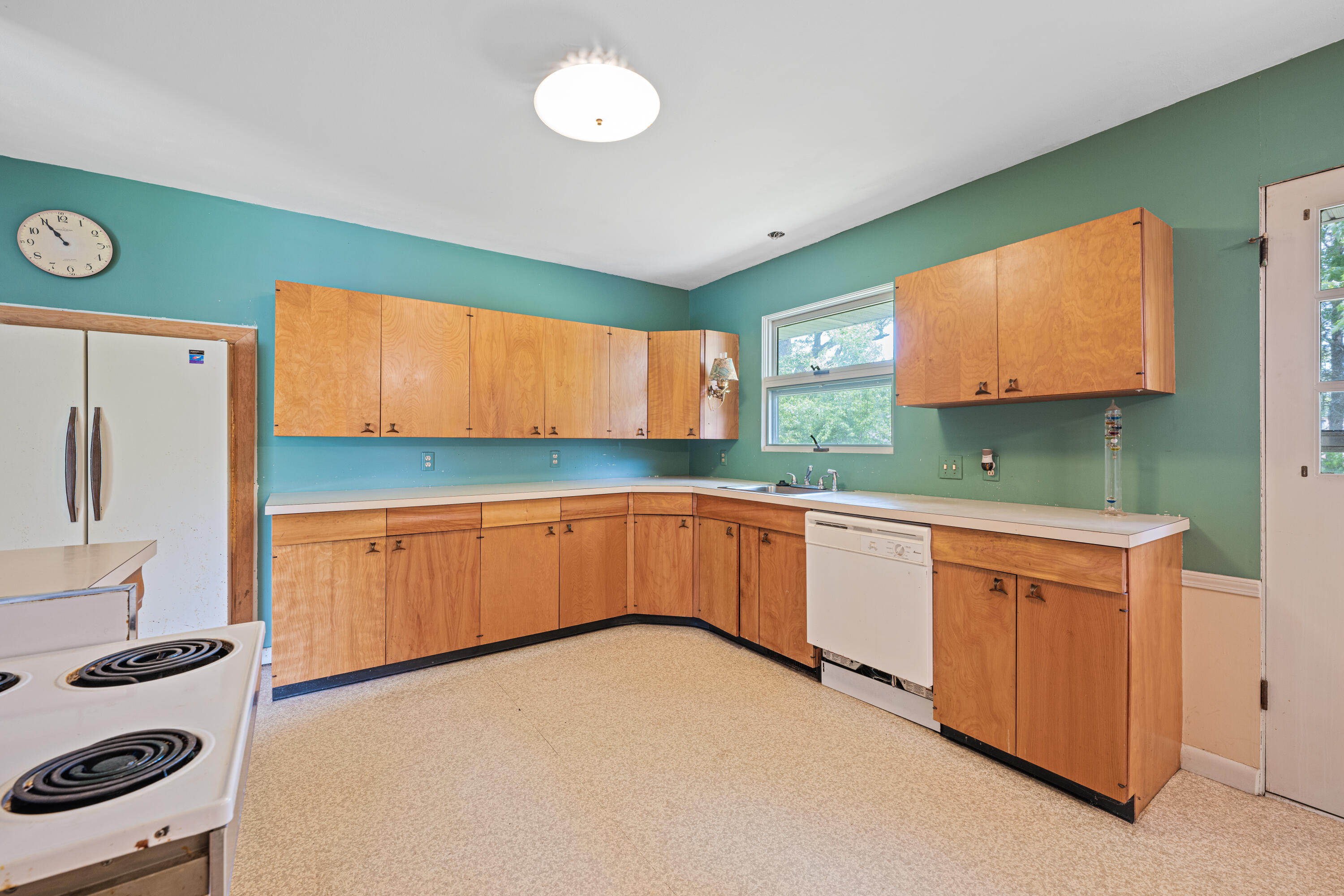 Pettit Ct - Residential