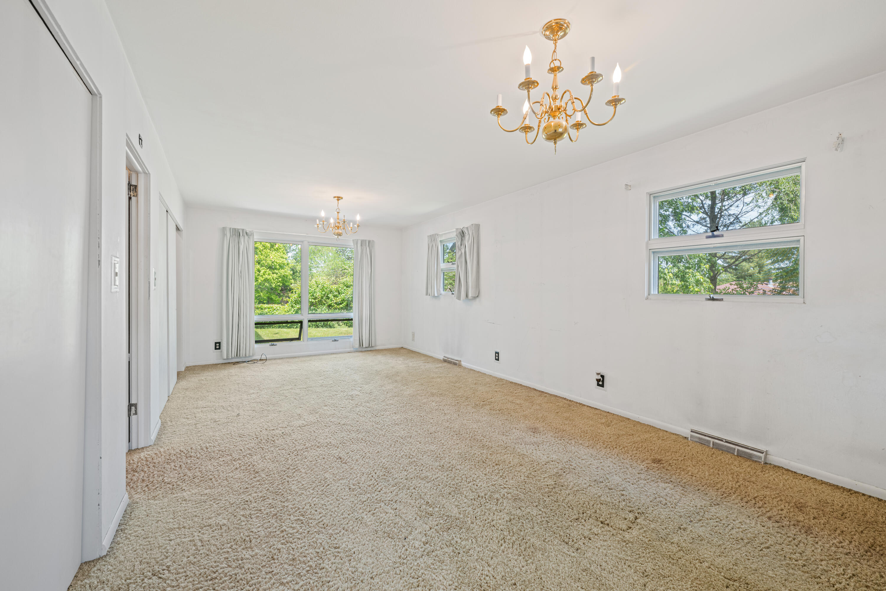 Pettit Ct - Residential
