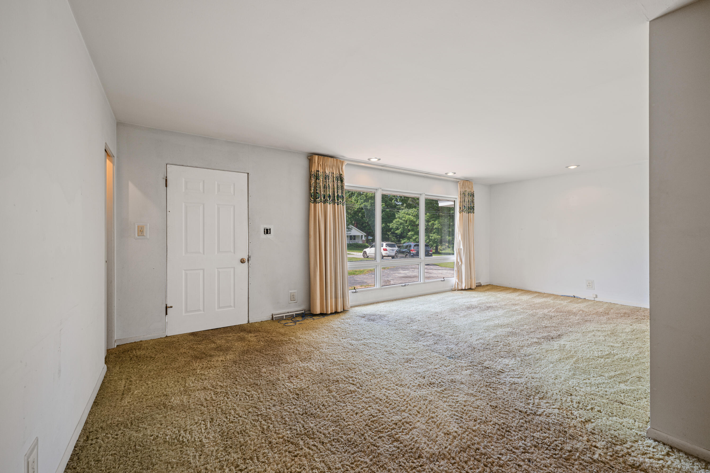 Pettit Ct - Residential