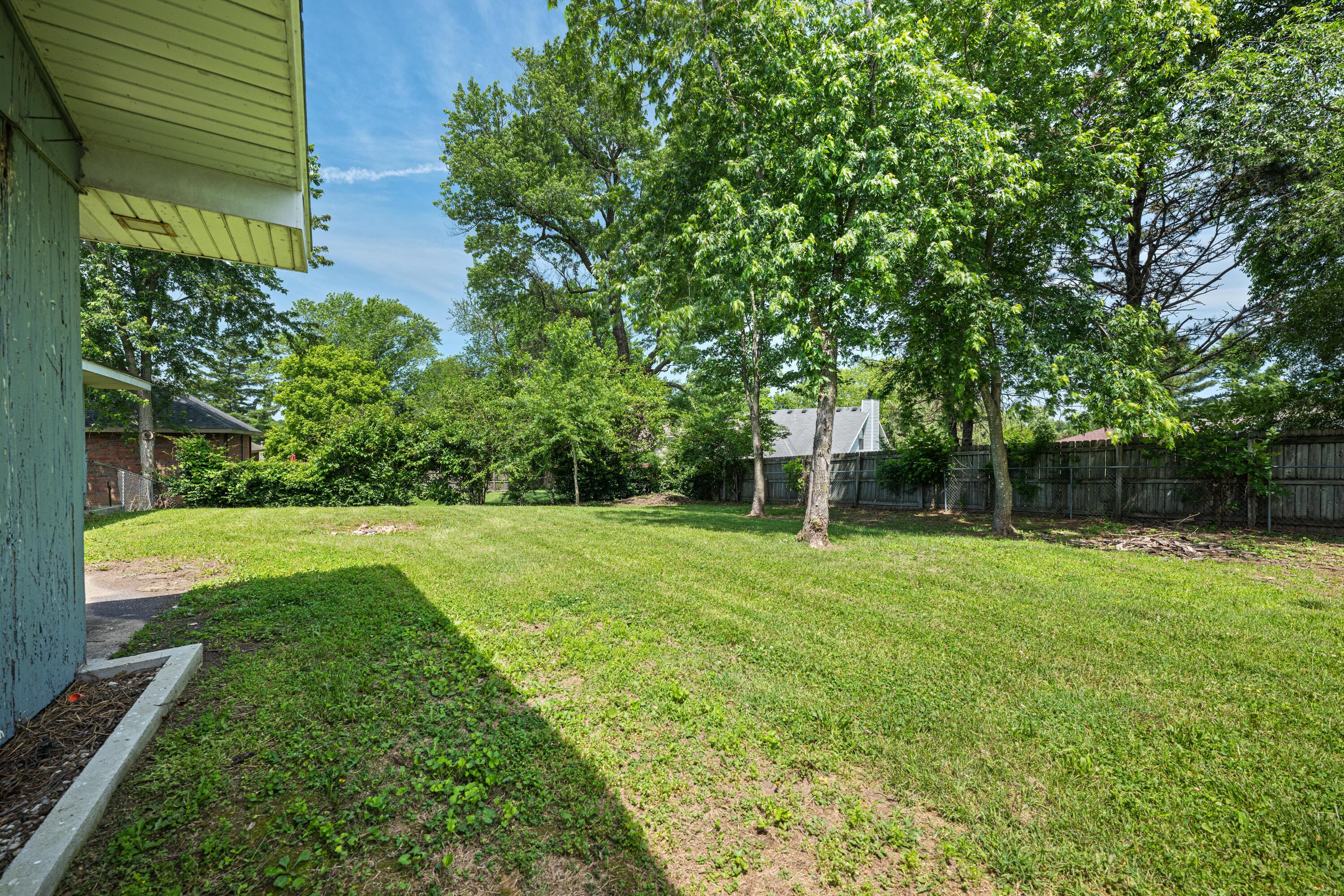 Pettit Ct - Residential