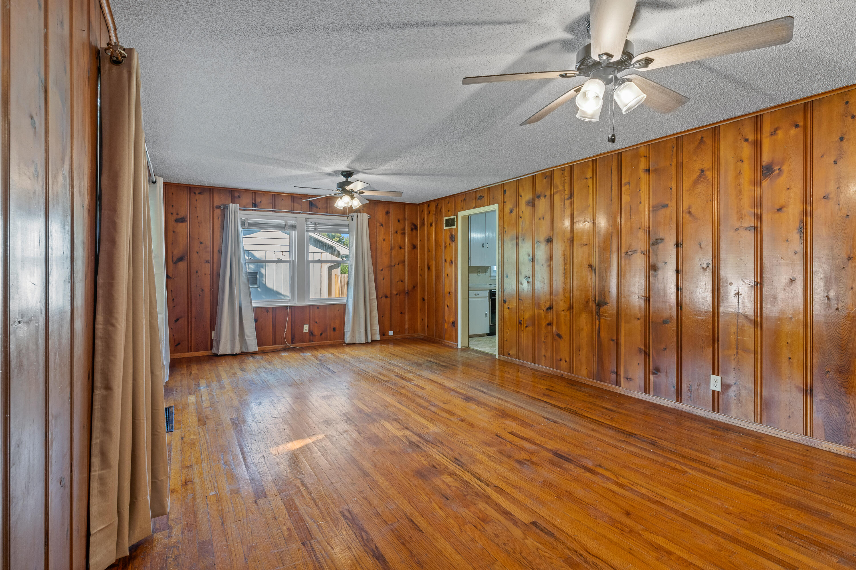 Brentwood Terr - Residential