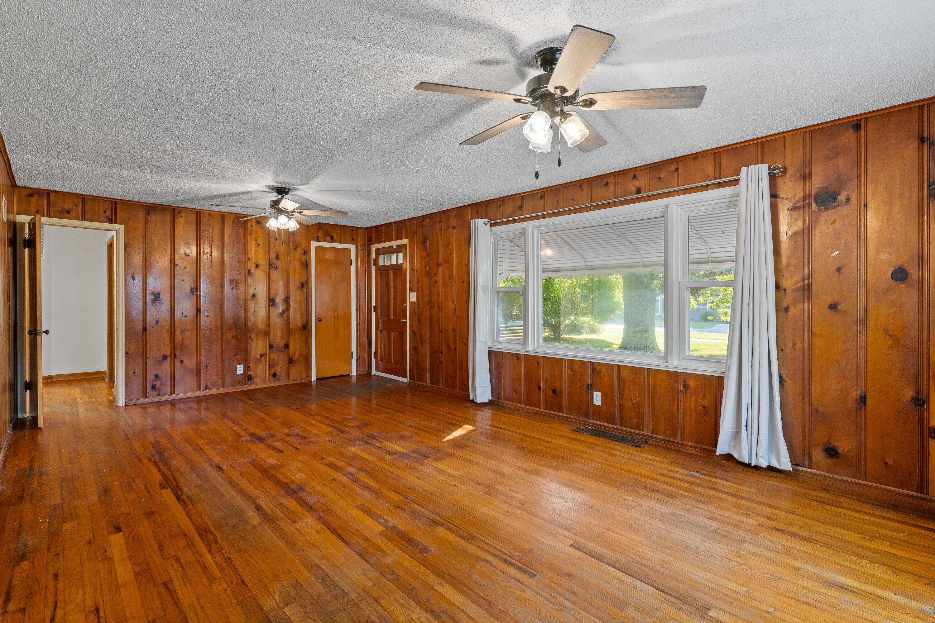 Brentwood Terr - Residential