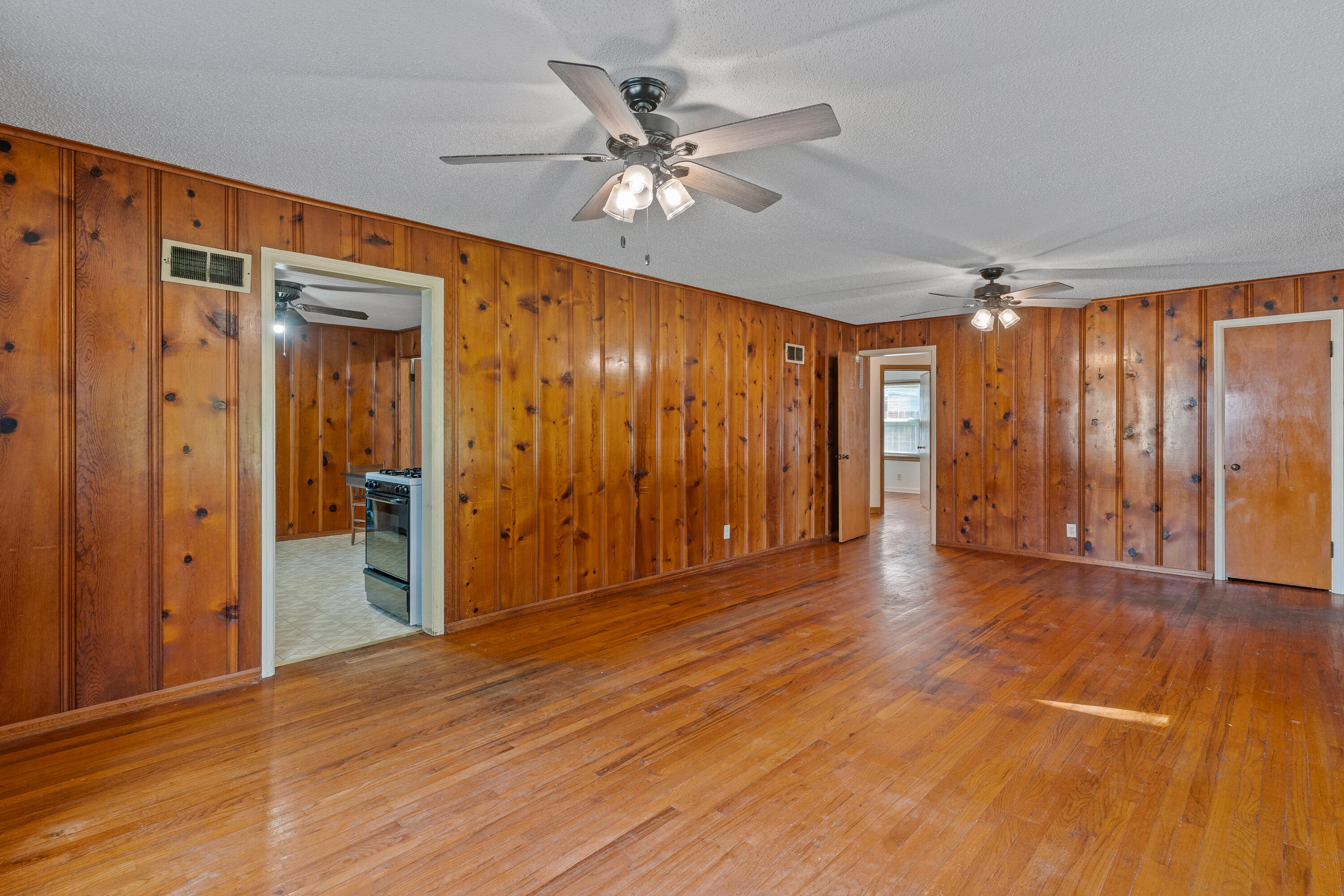 Brentwood Terr - Residential