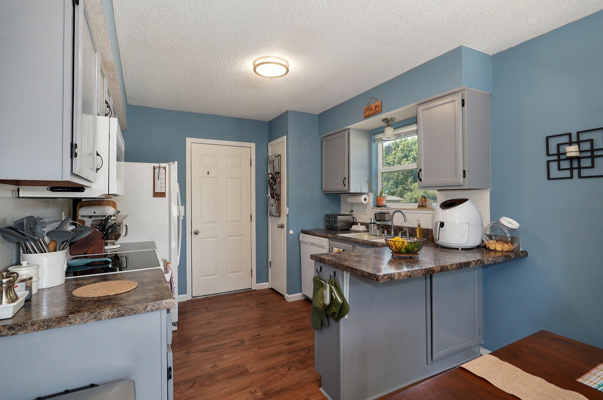 Lindon-SperrySycmrWl - Residential