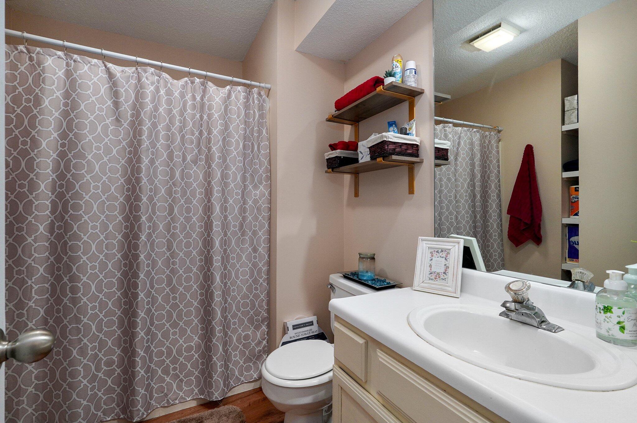Lindon-SperrySycmrWl - Residential