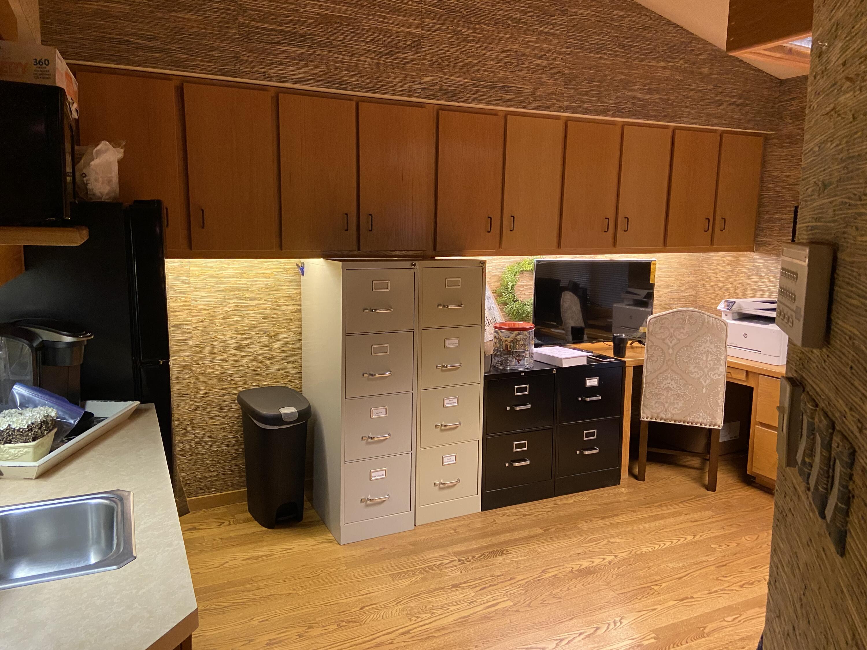 Woodhurst Office Pk - Commercial Lease