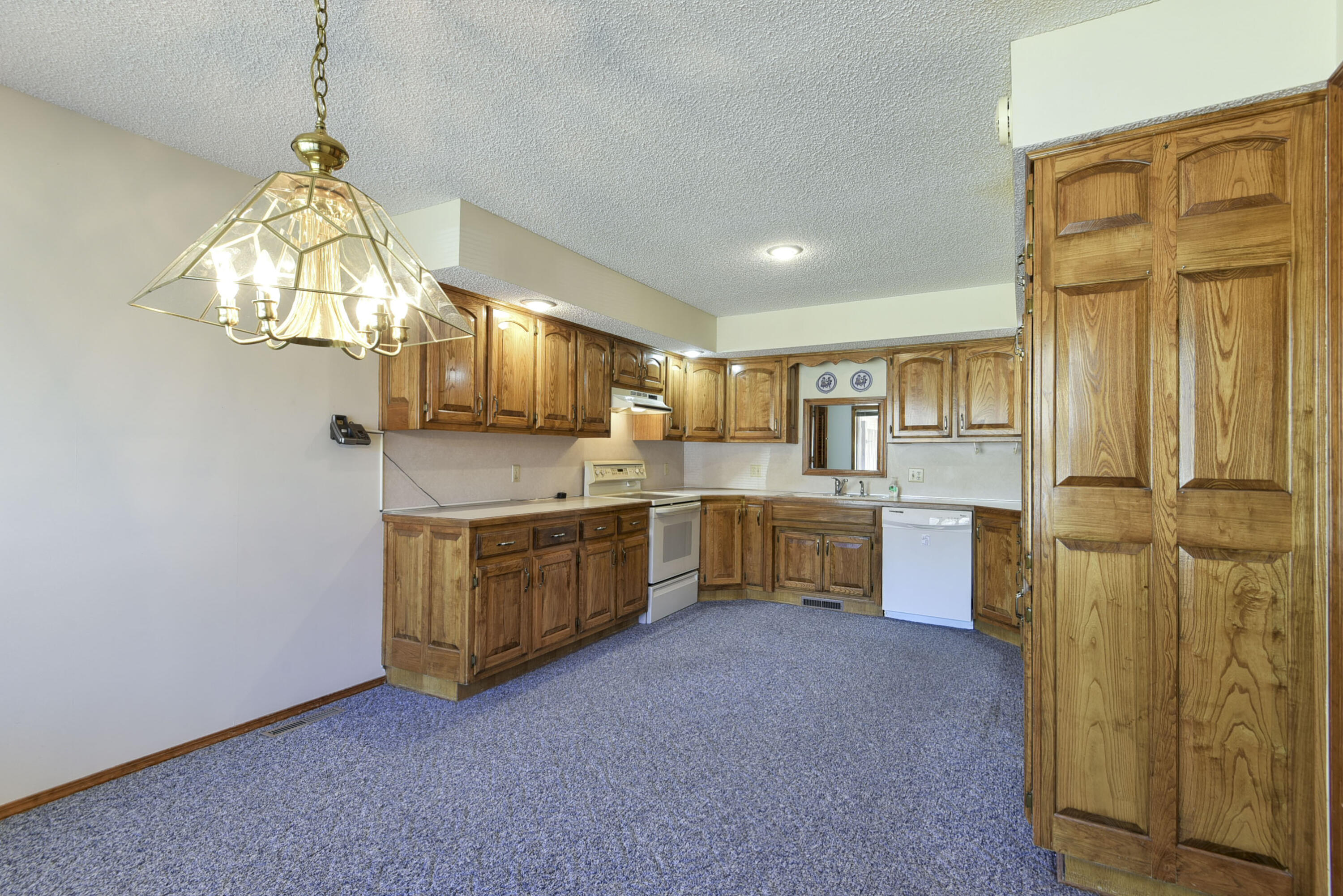 Southvale Terr - Residential Income