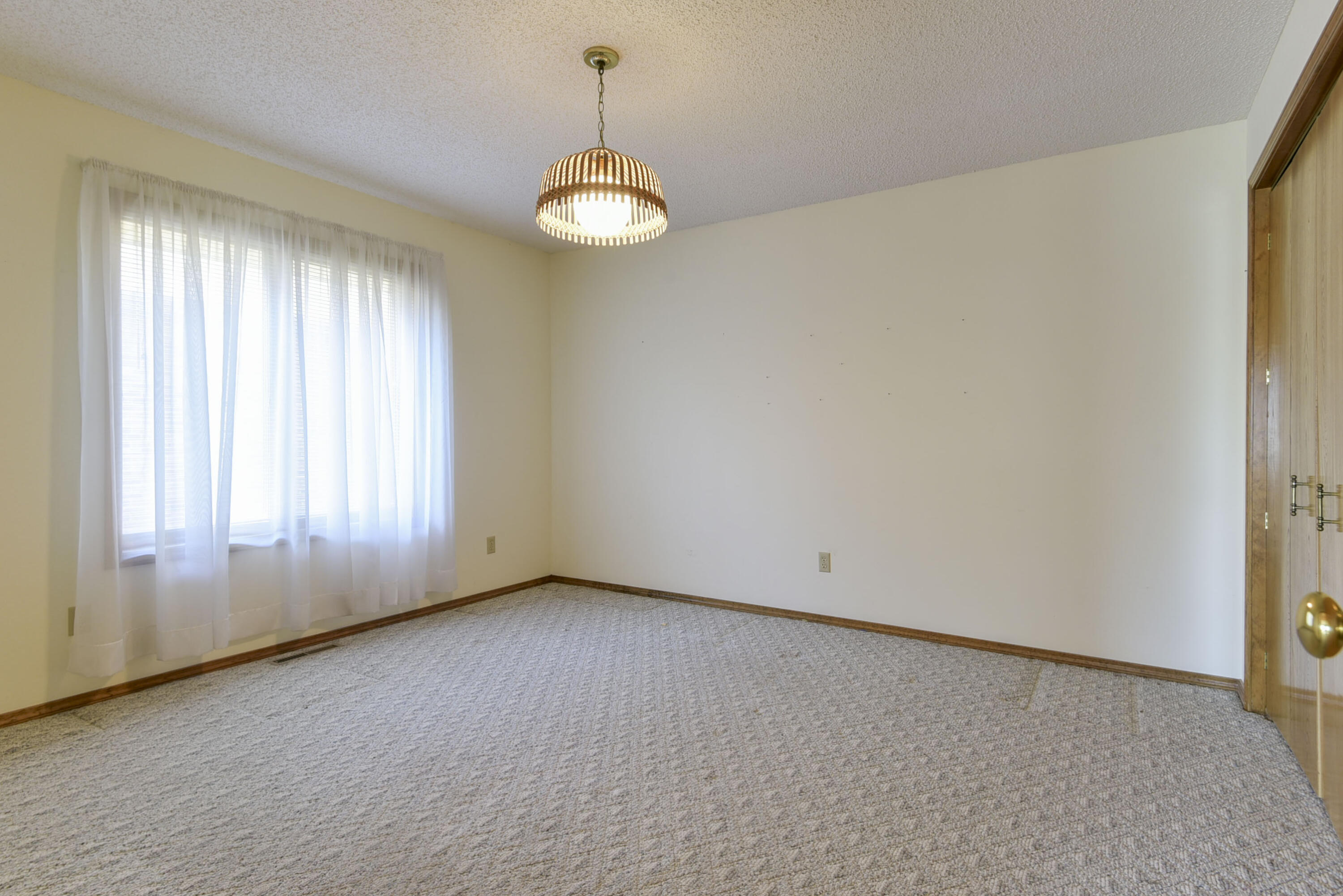 Southvale Terr - Residential Income