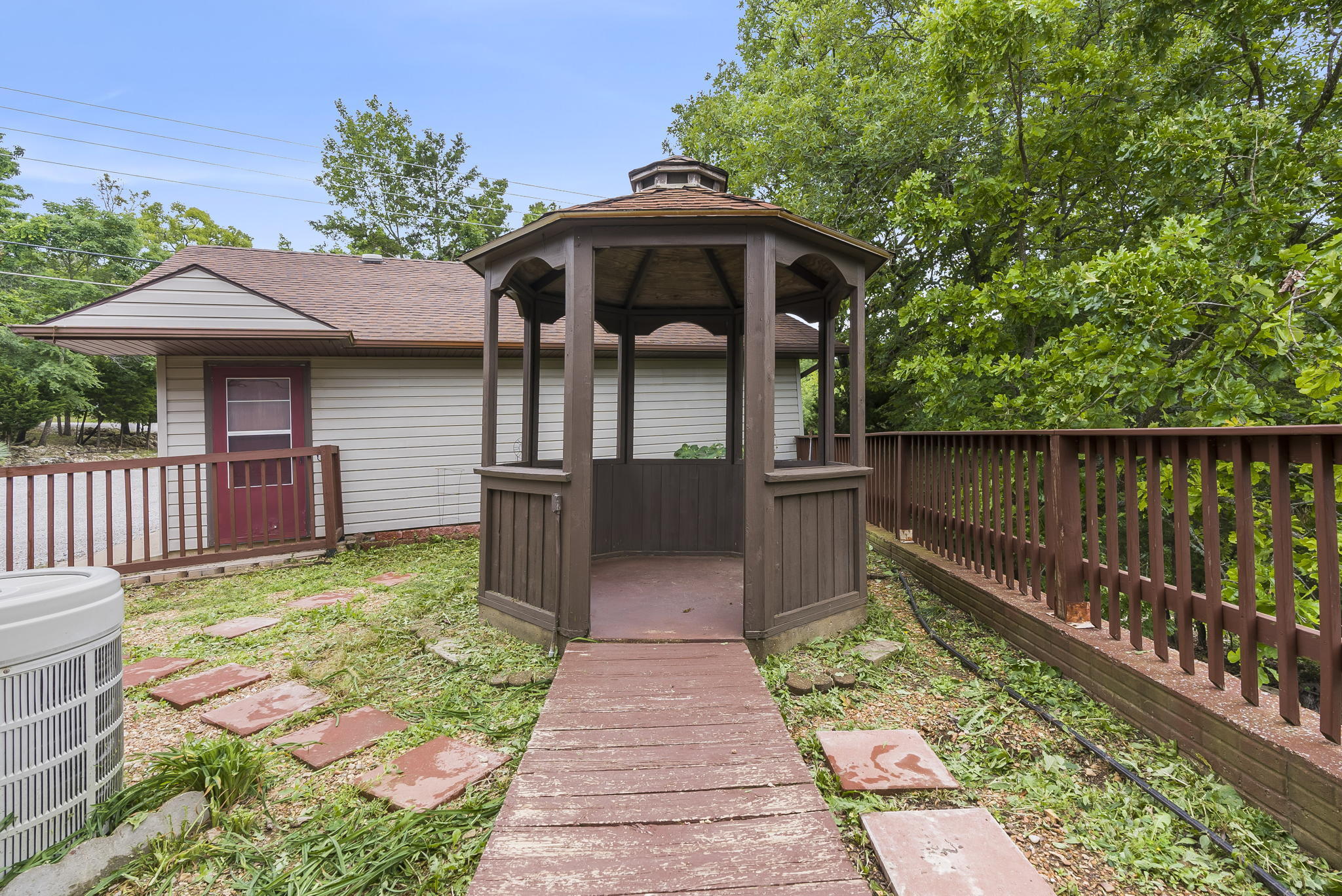 Hoot Owl Point - Residential