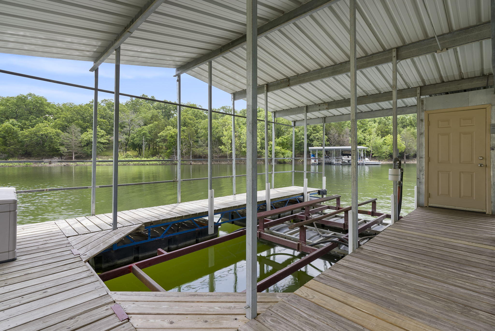 Hoot Owl Point - Residential