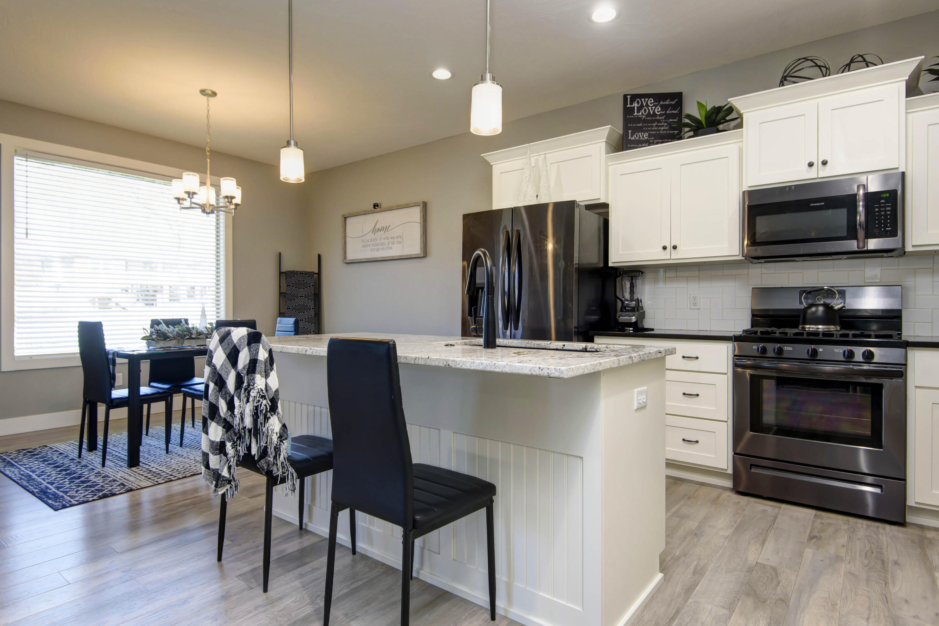 Spring Manor - Residential