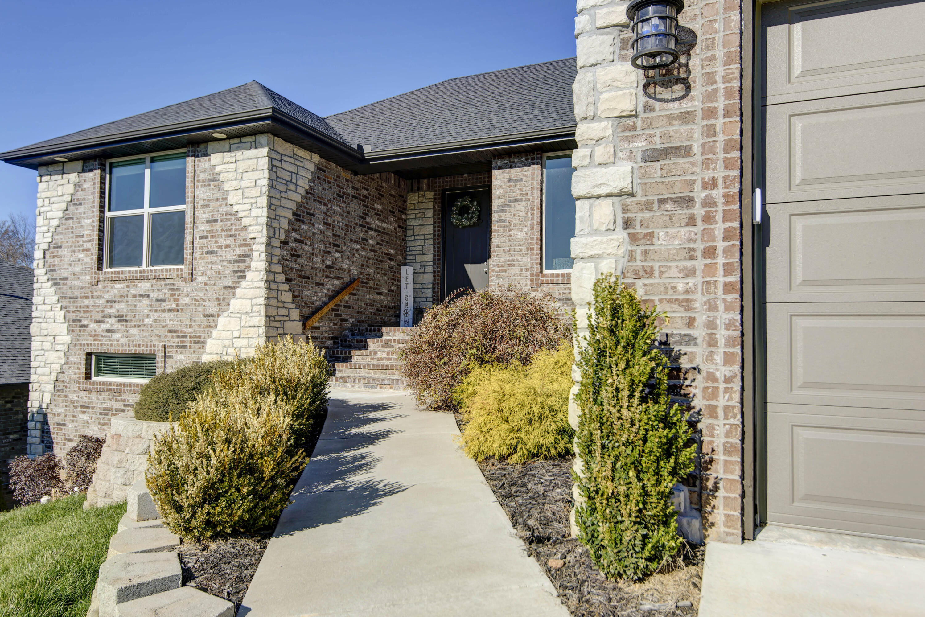 Spring Manor - Residential