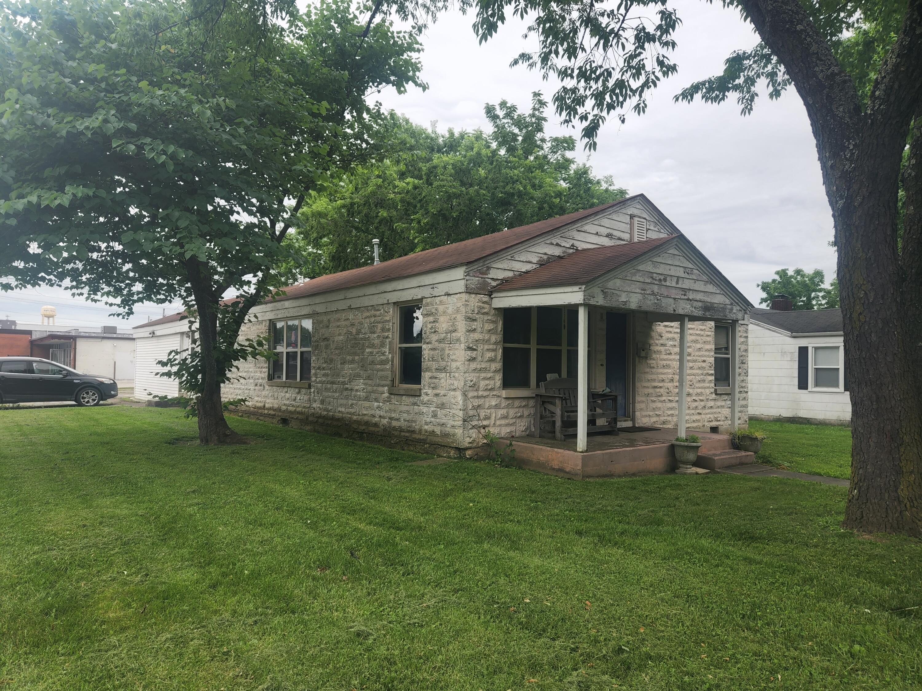Country Club Estates - Residential