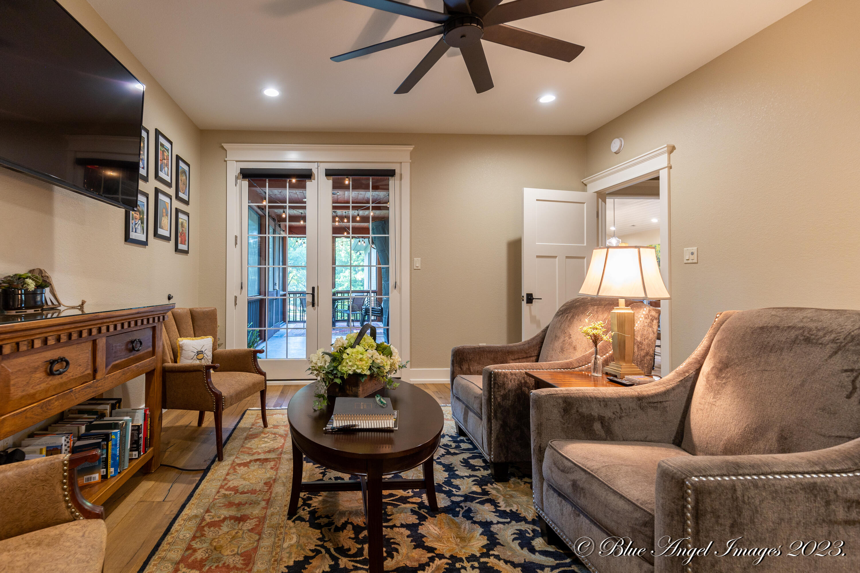 Country Club - Residential