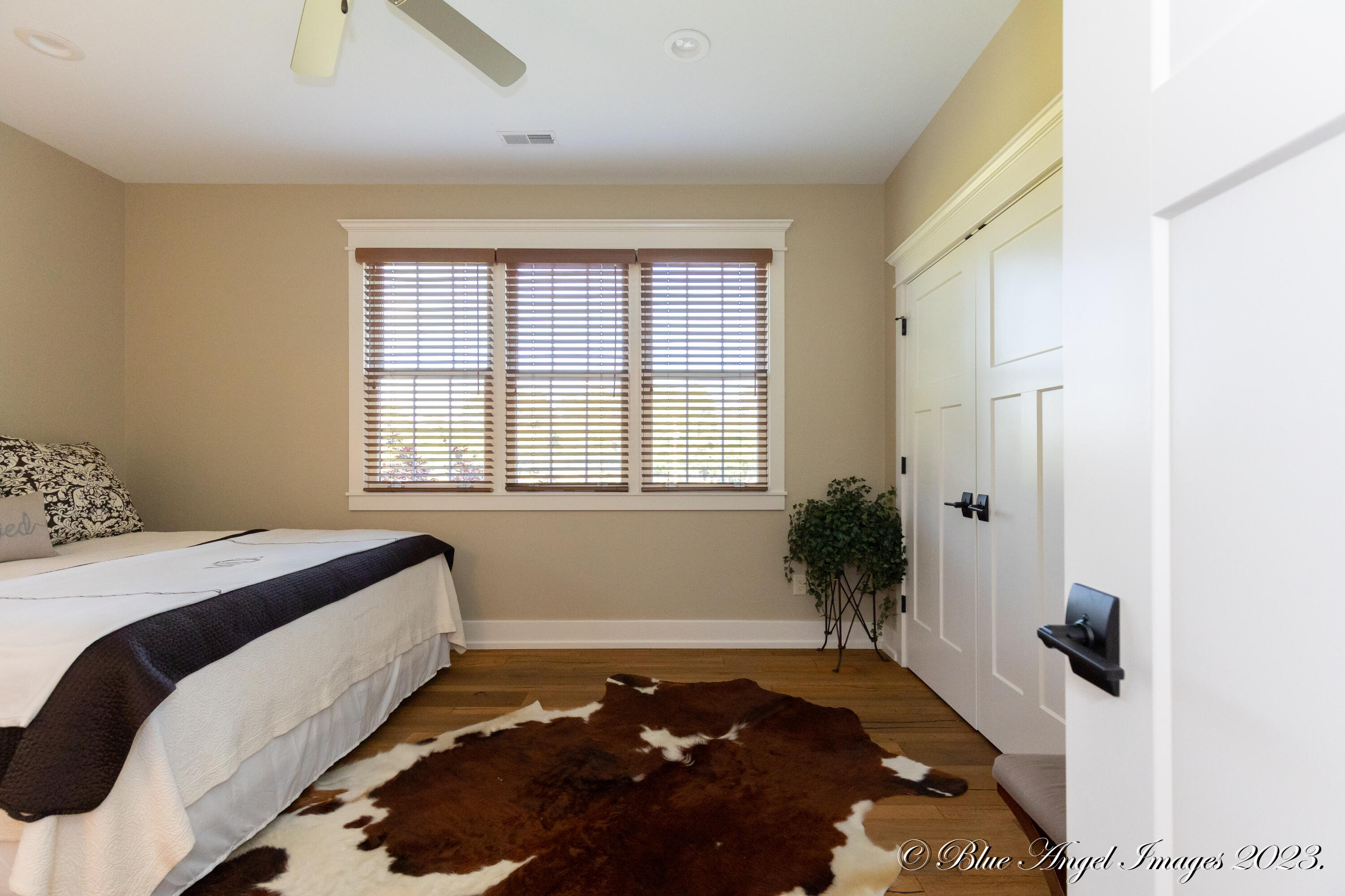 Country Club - Residential