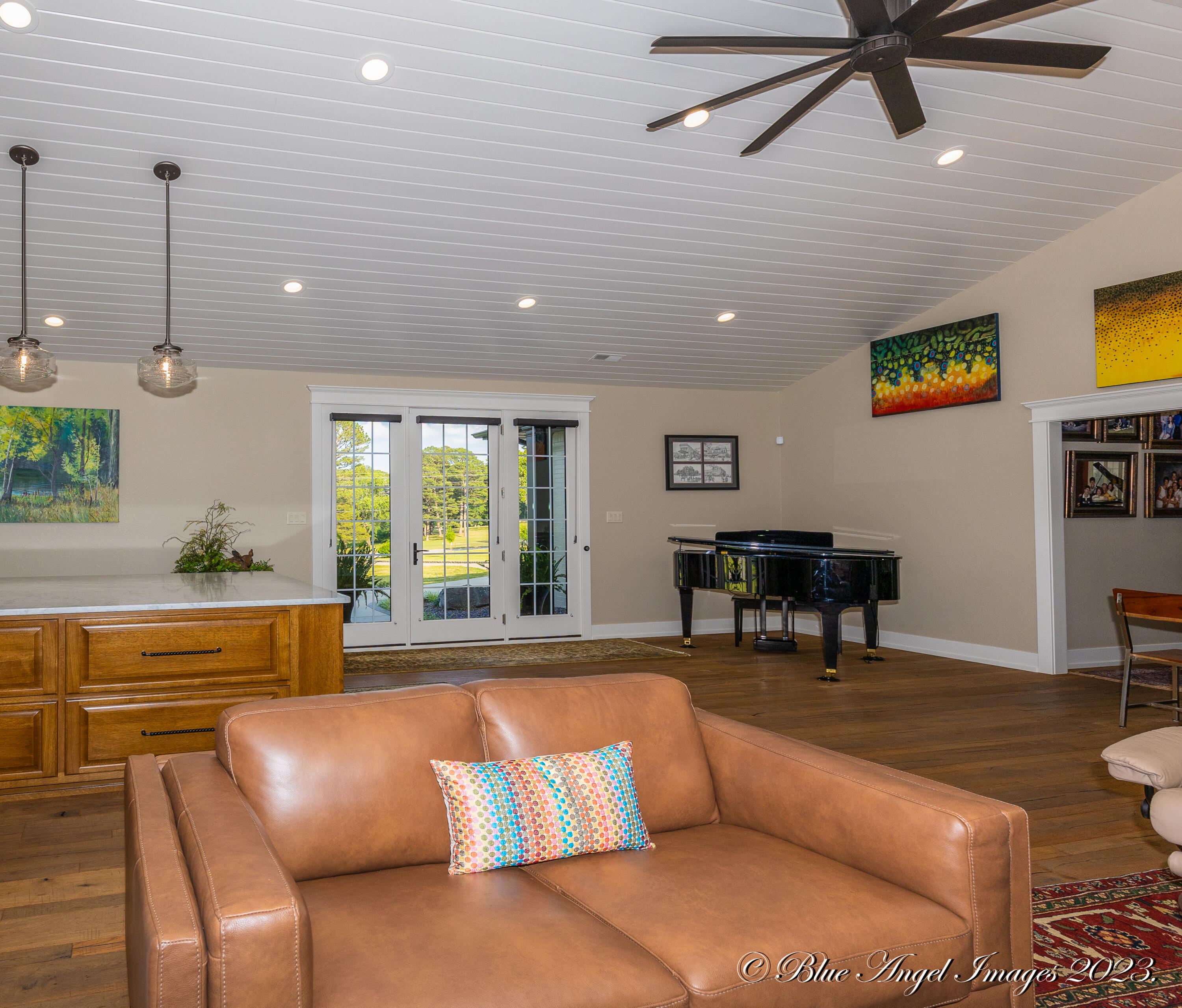 Country Club - Residential