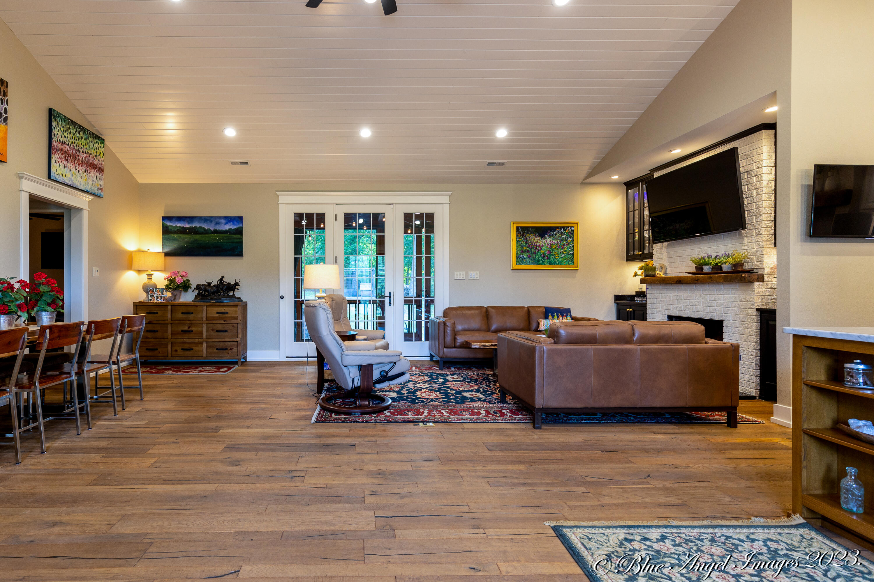 Country Club - Residential