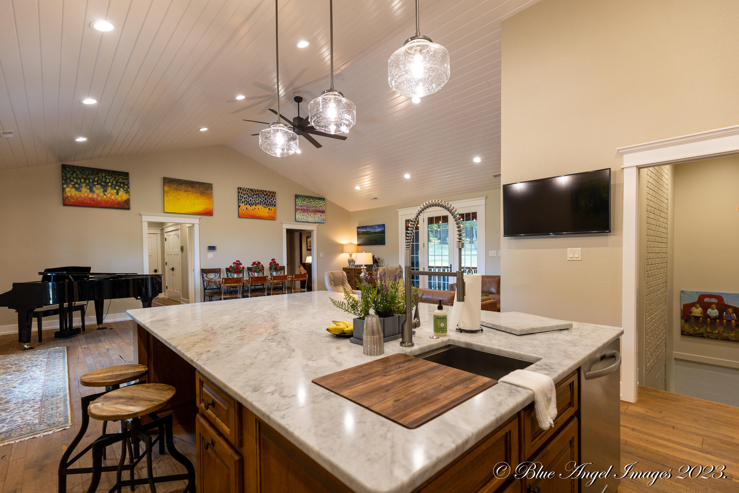Country Club - Residential