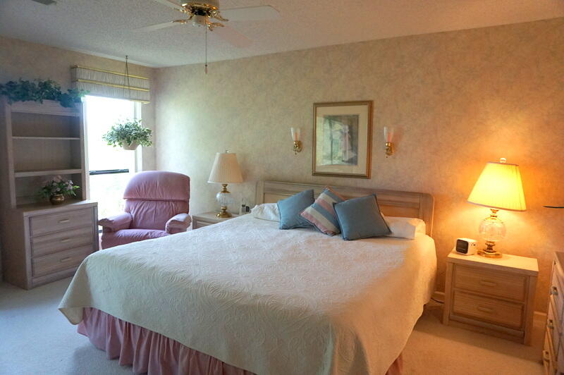 Pointe Royale Condos - Residential