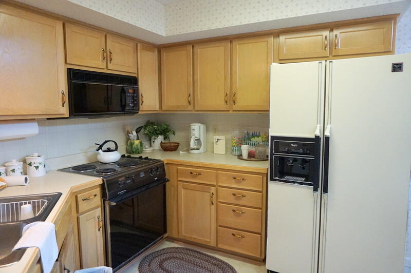 Pointe Royale Condos - Residential