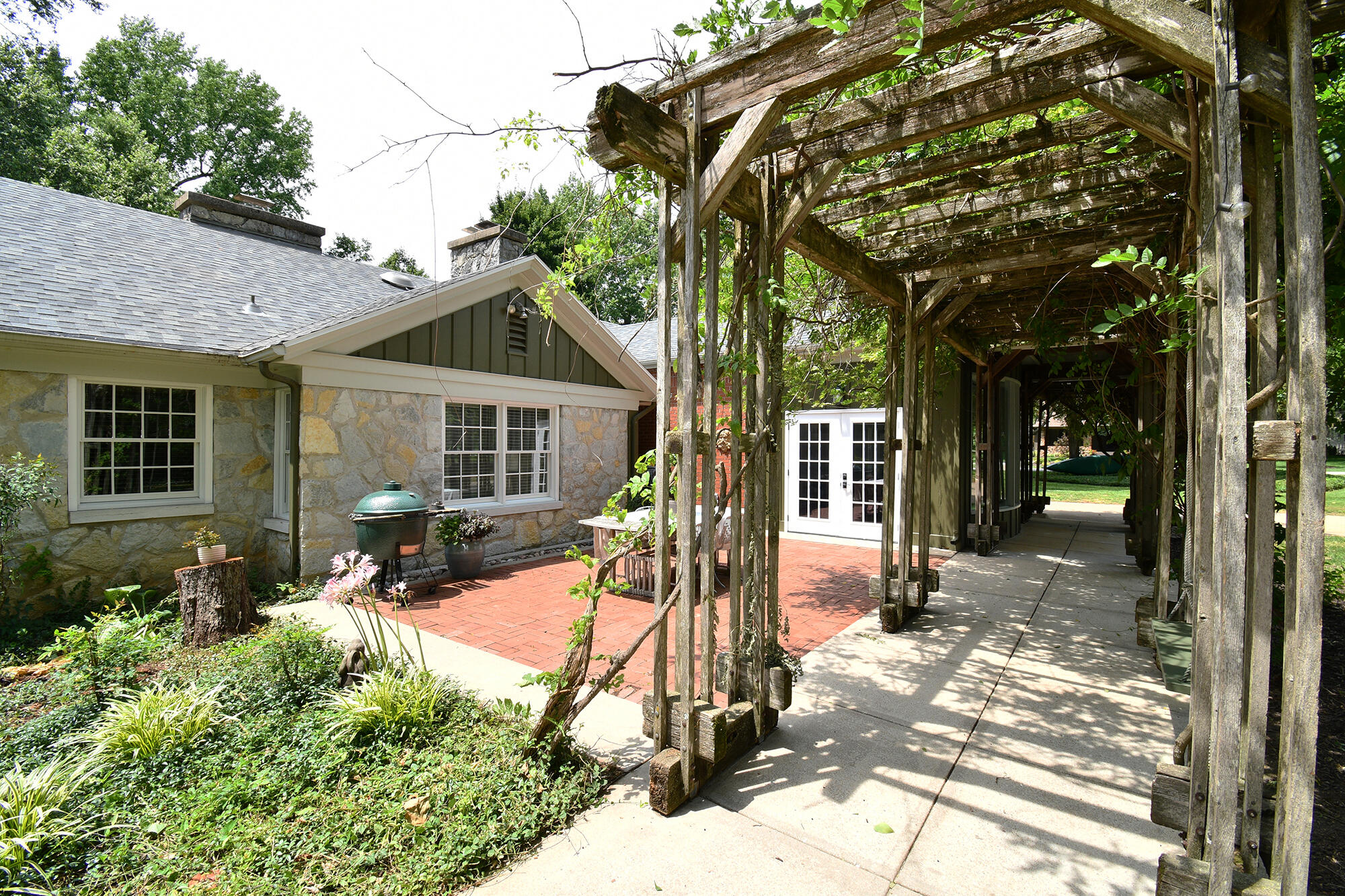 Meadowmere Place - Residential
