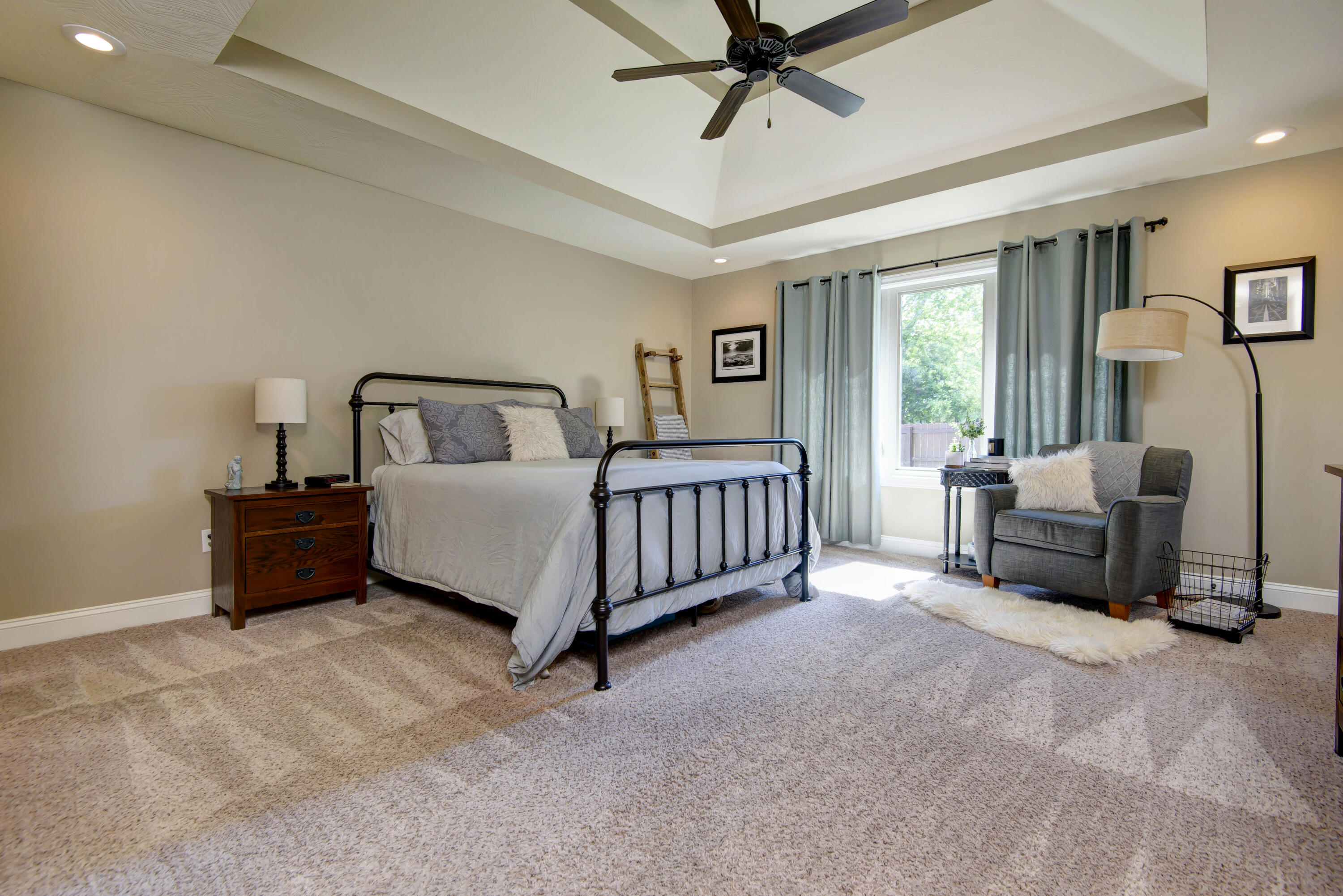Lexington Square - Residential