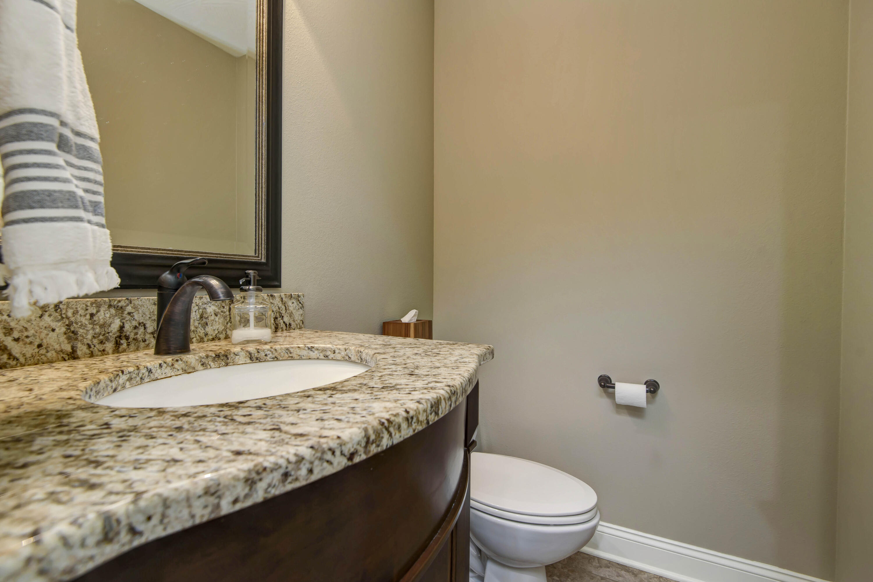 Lexington Square - Residential