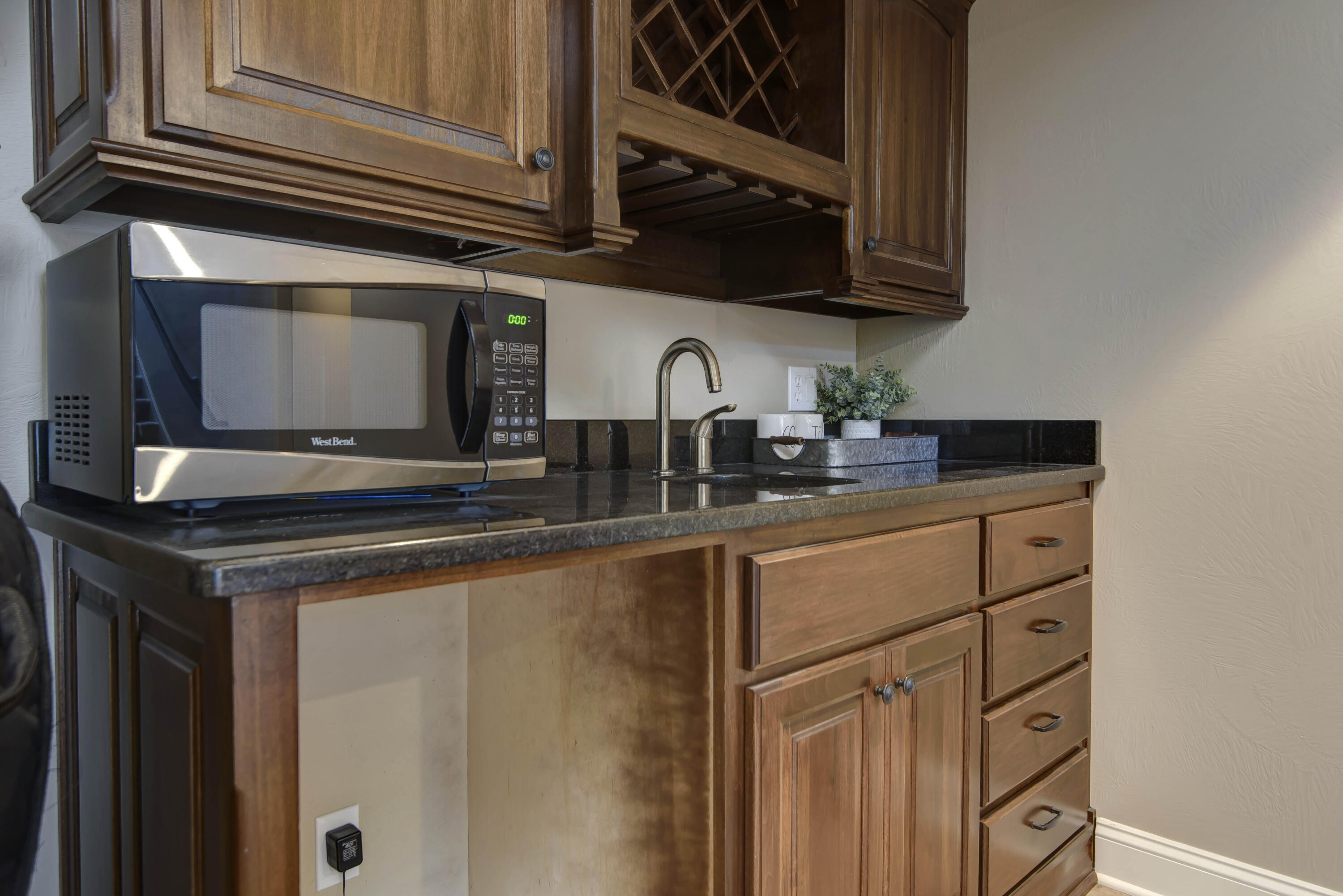 Lexington Square - Residential
