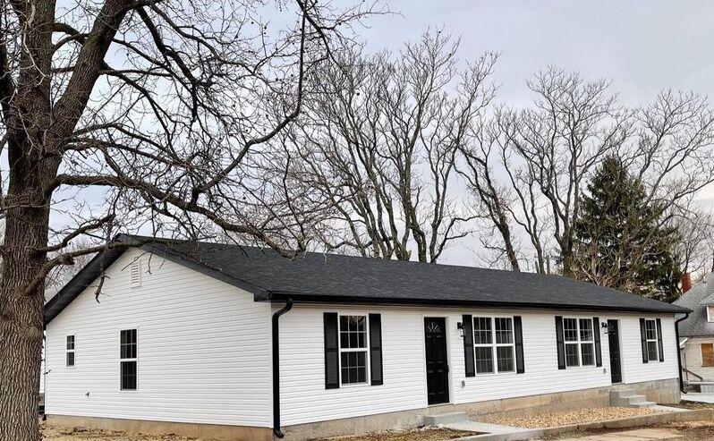 Investors! New 2 bedrooms, 1 bath duplex. Approximately 1000 sq ft each side. Luxury vinyl tile throughout. Refrigerator, dishwasher, microwave, range. Total Estimated gross annual rents for all 6 units $61,200