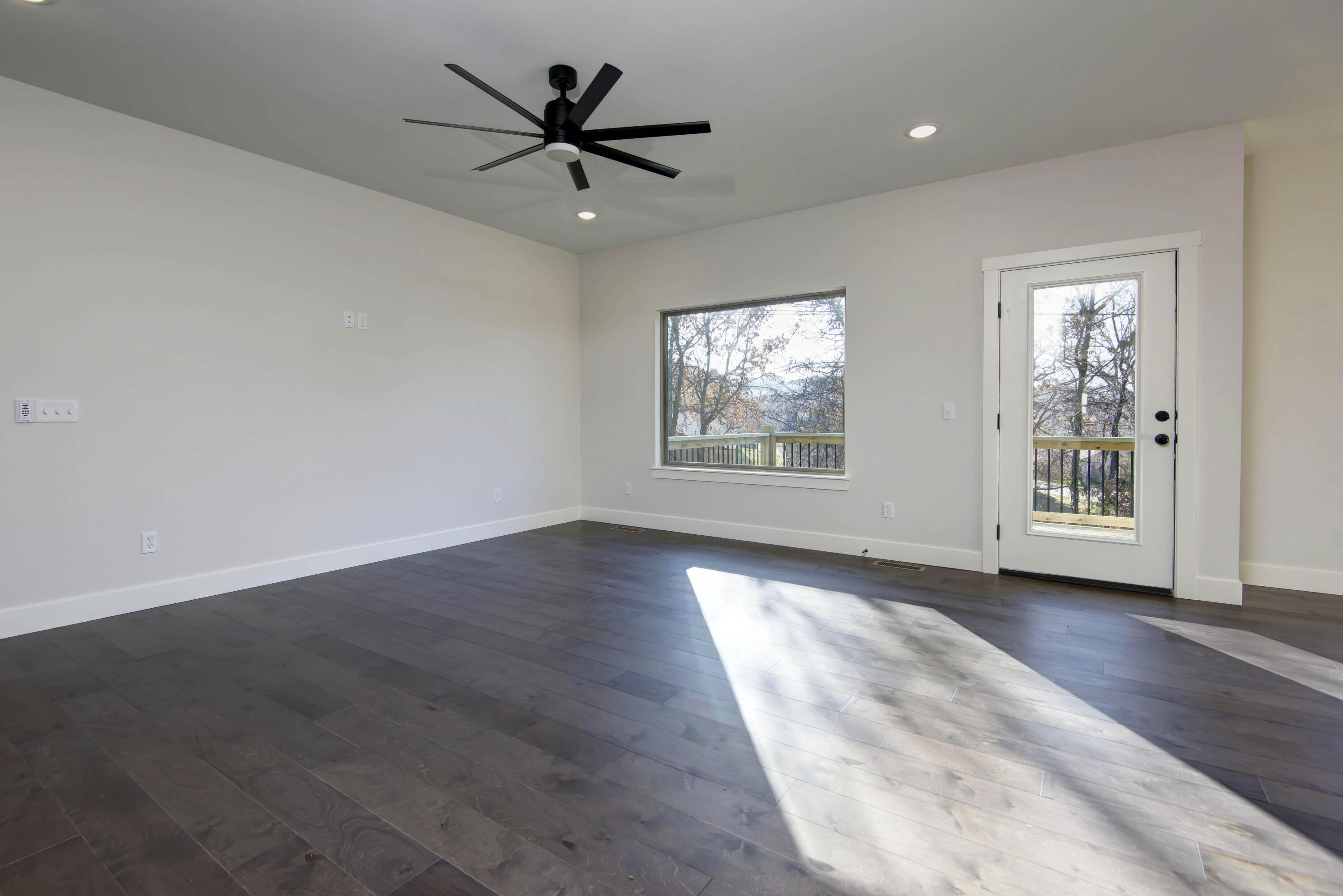 Woodcrest Est - Residential