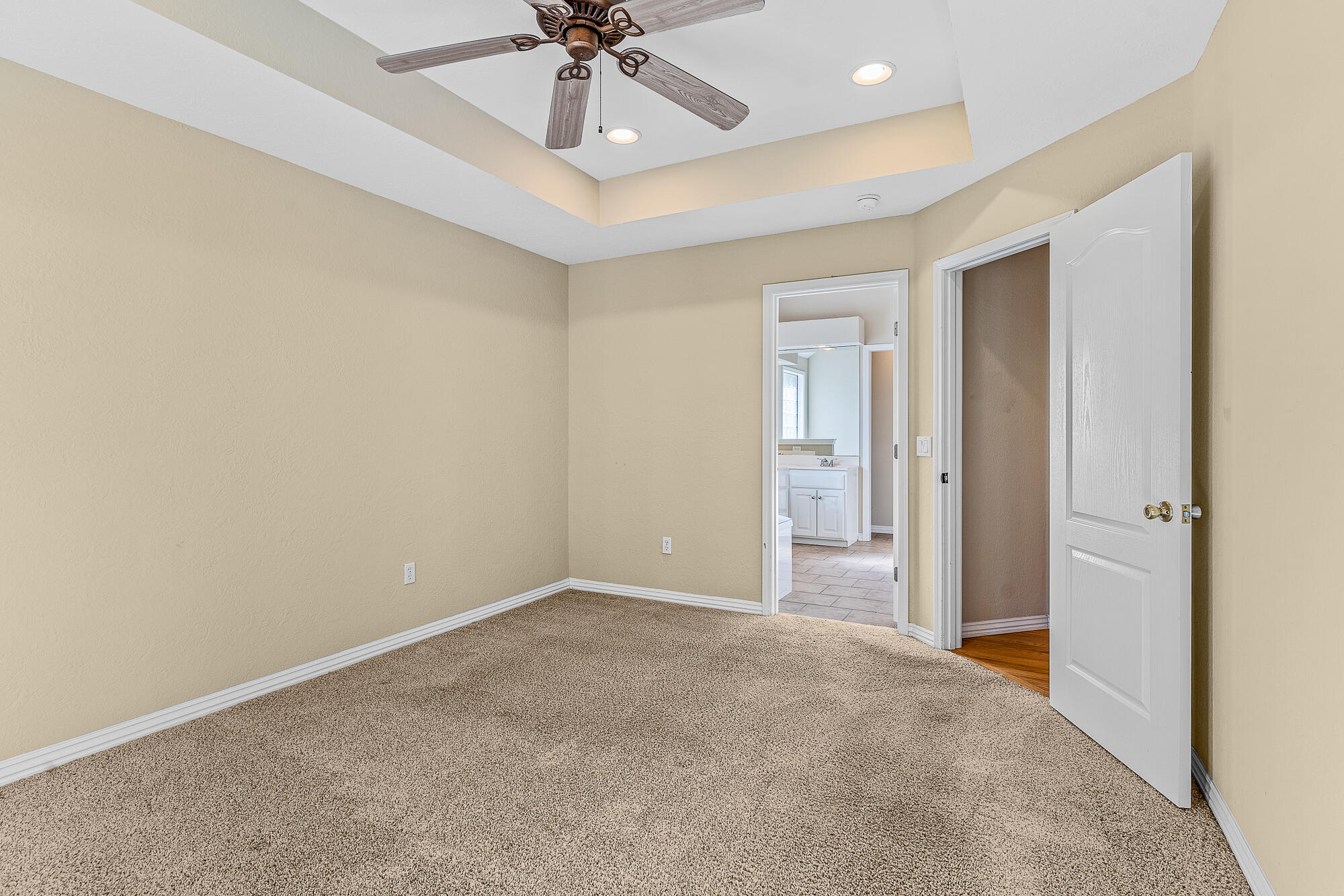 Fox Grape - Residential