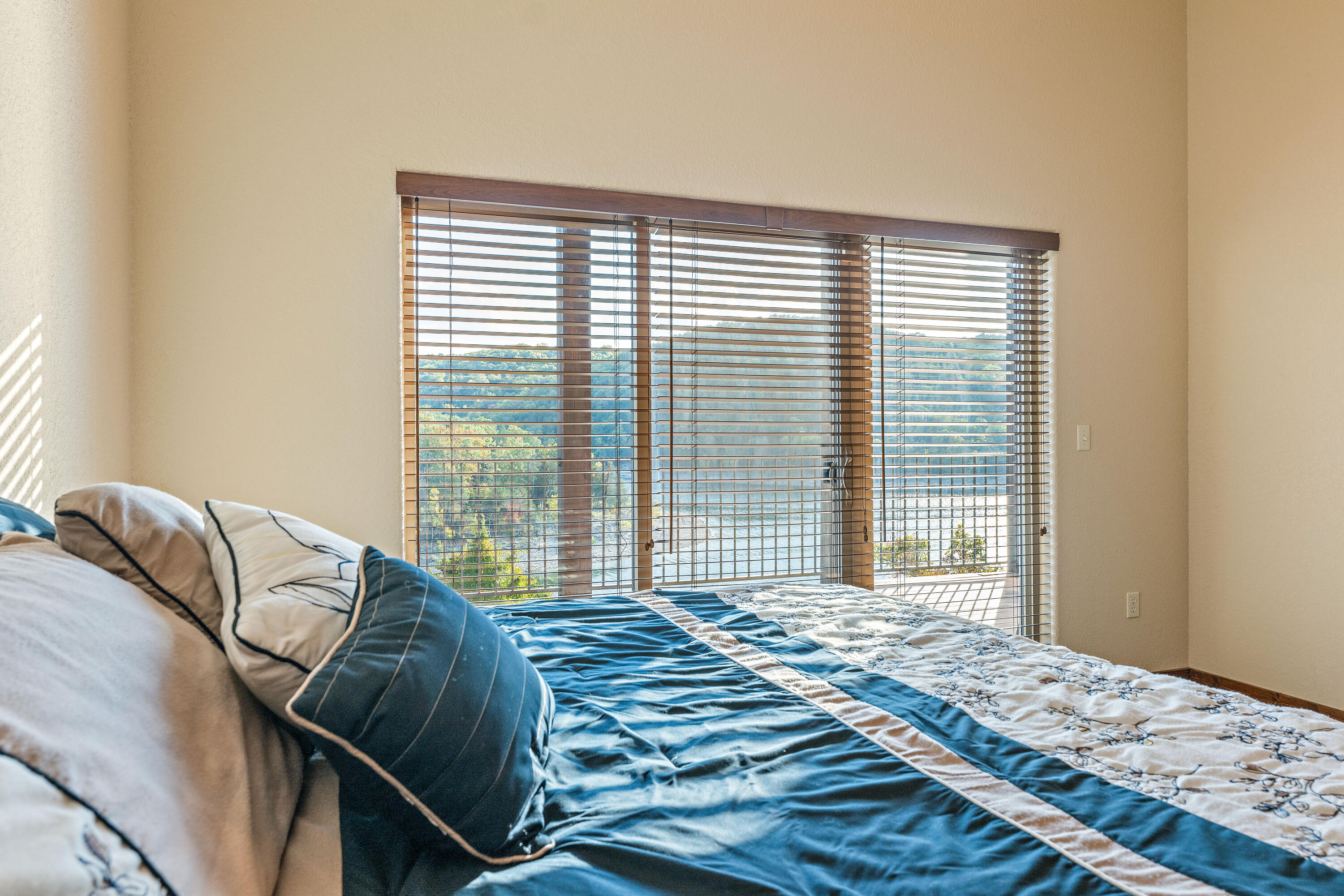 Pinnacle Shores - Residential