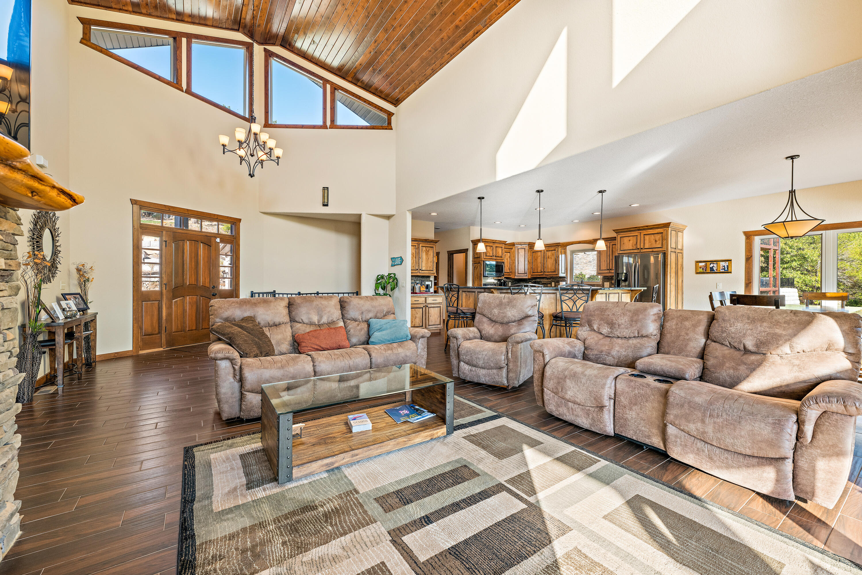 Pinnacle Shores - Residential